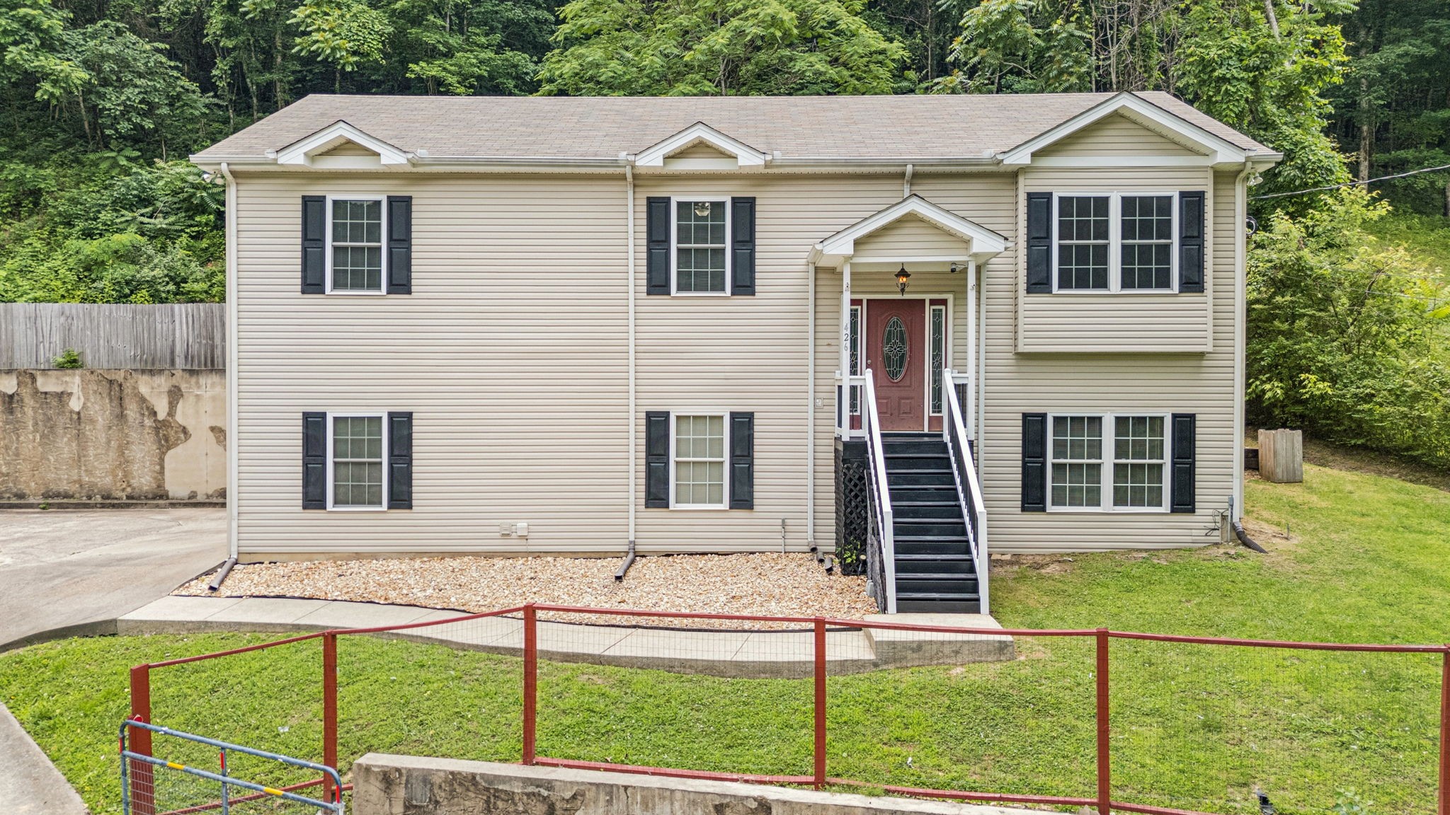 426 Pole Hill Road Property Photo 1
