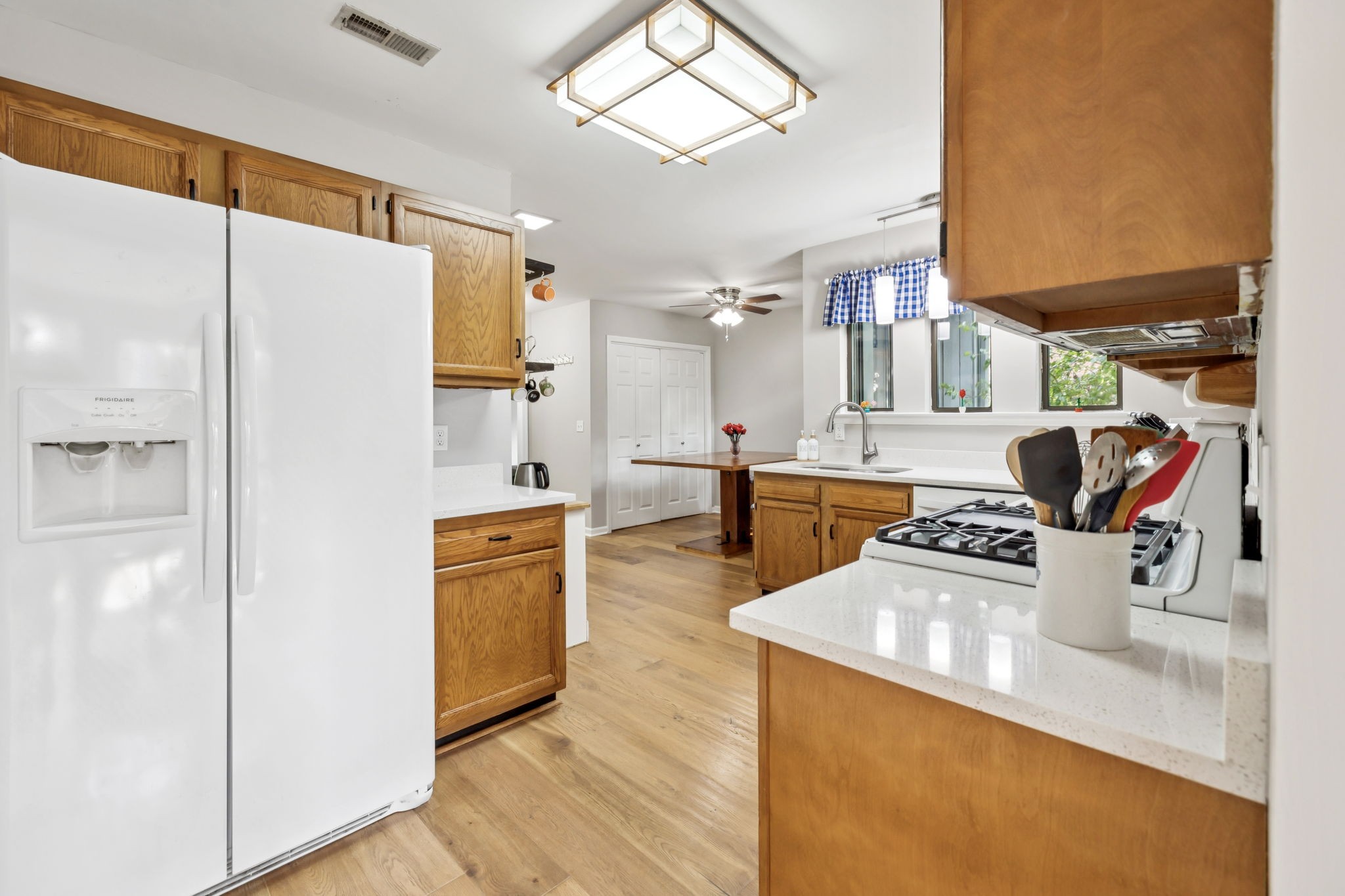 2416 Ravine Dr Property Photo 17