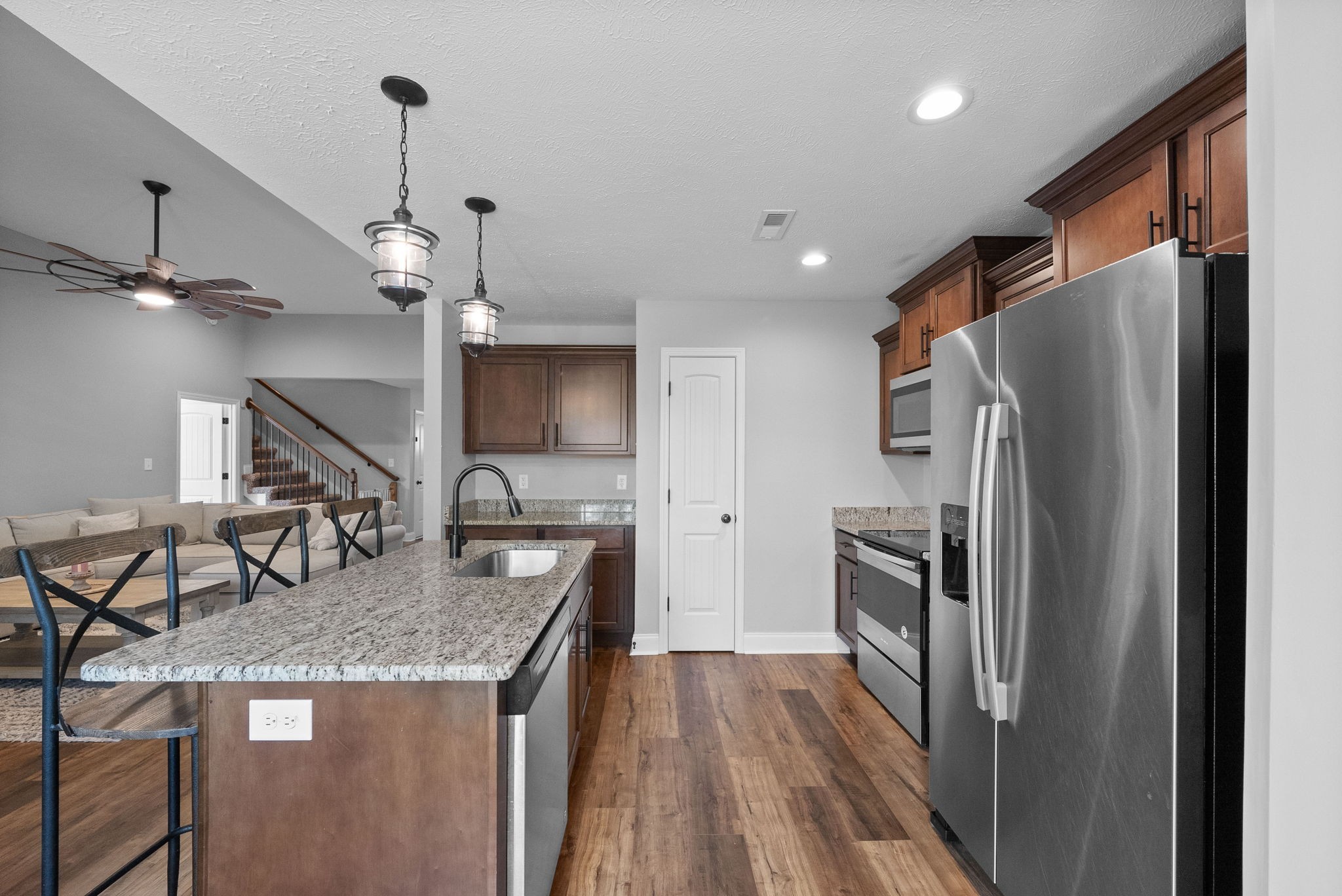 211 Sambar Dr Property Photo 11