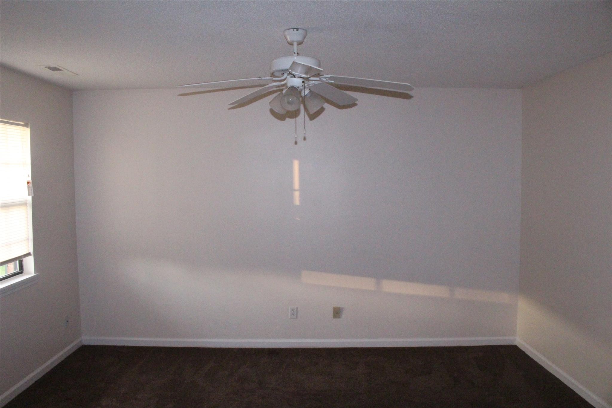 1375 Thompsonville Lane Property Photo 6