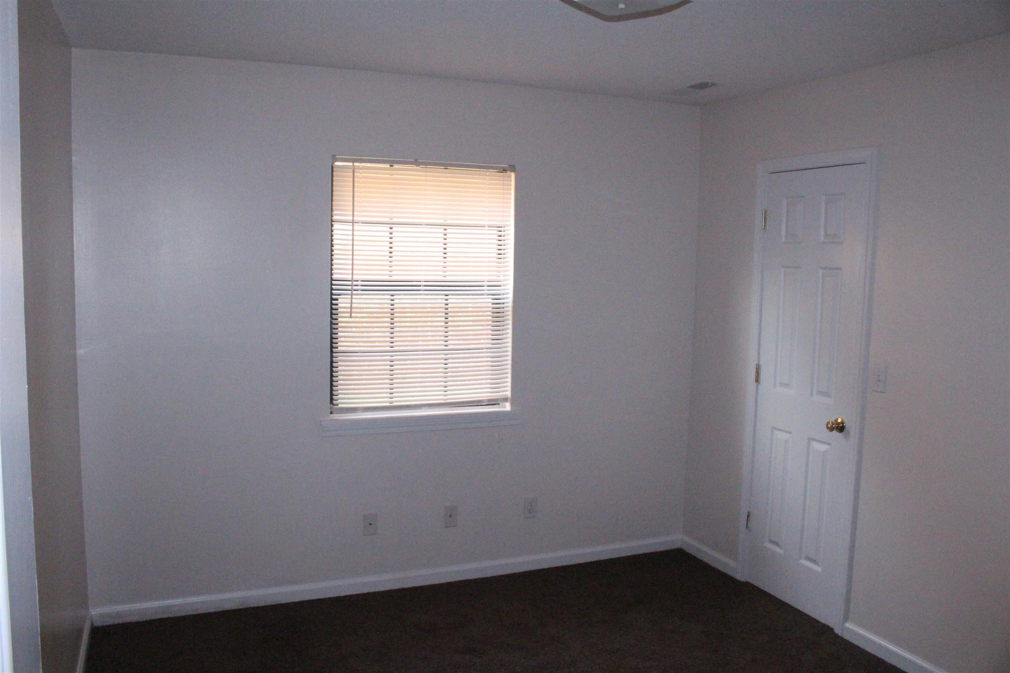 1375 Thompsonville Lane Property Photo 8