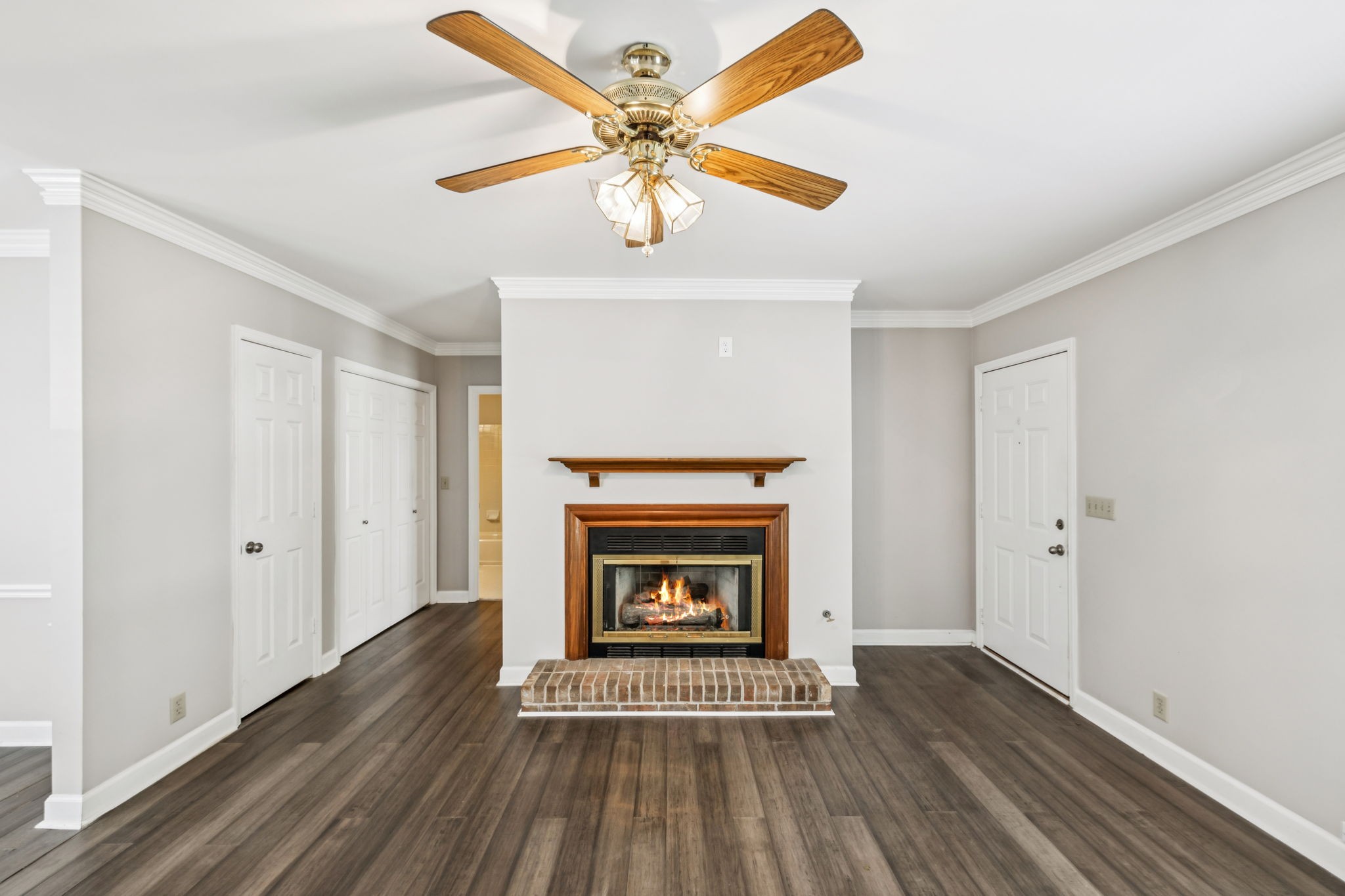 1213 Brentwood Pt Property Photo 4