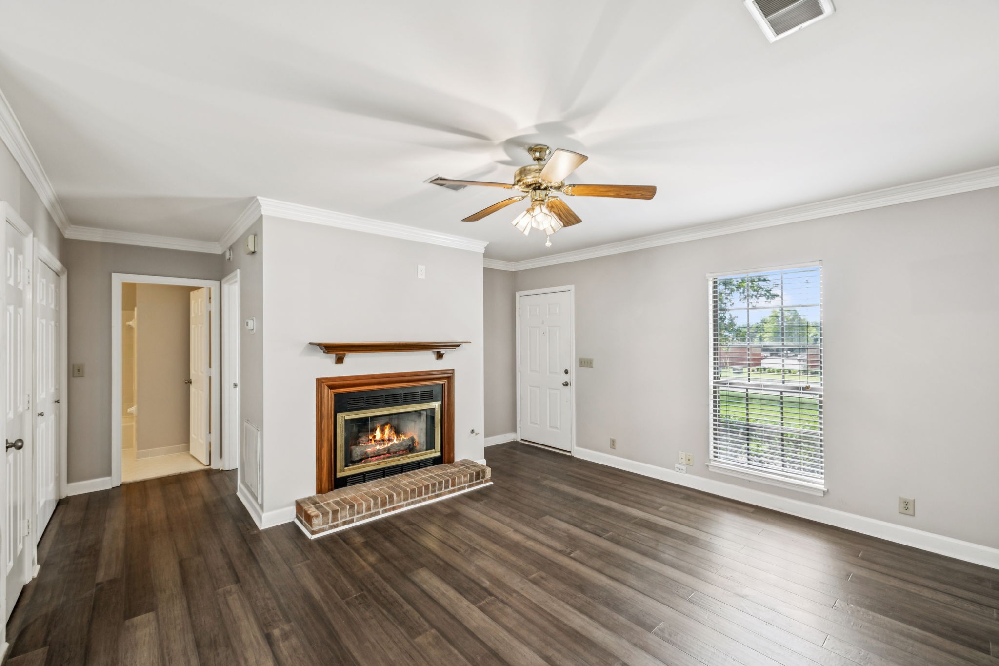 1213 Brentwood Pt Property Photo 5