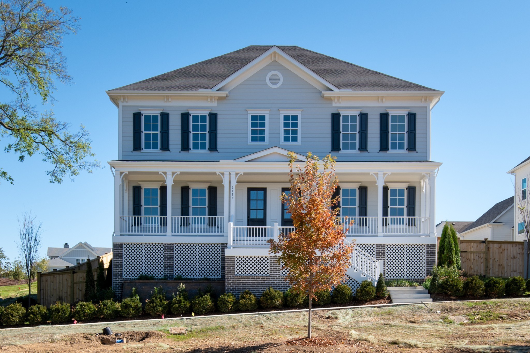 2115 Hollydale Alley Property Photo 1