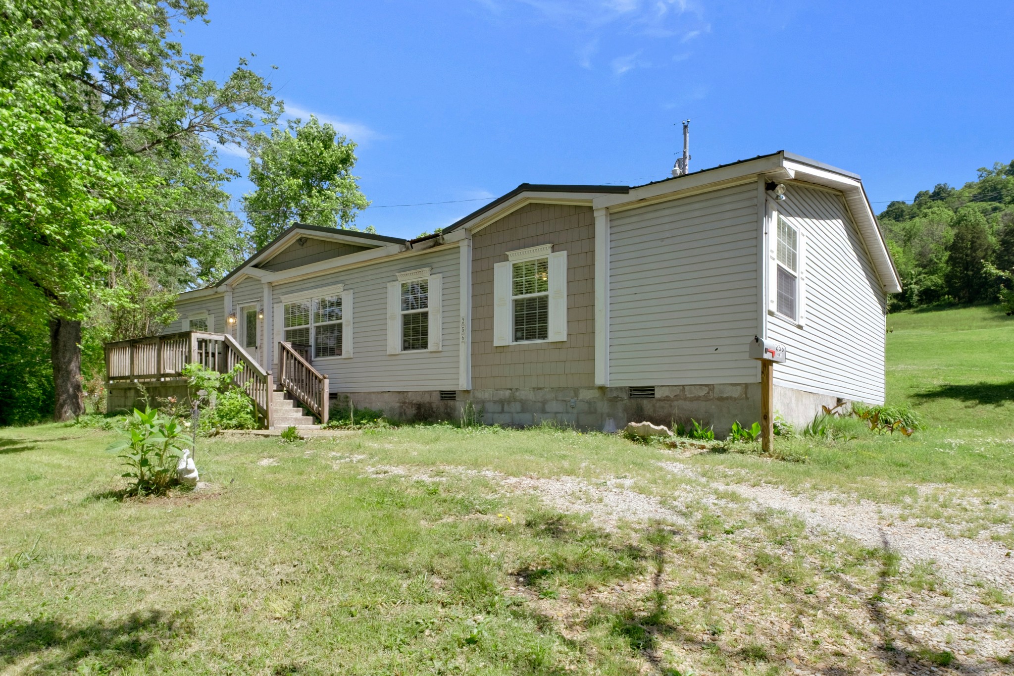 256 Hartsville Pike Property Photo 5