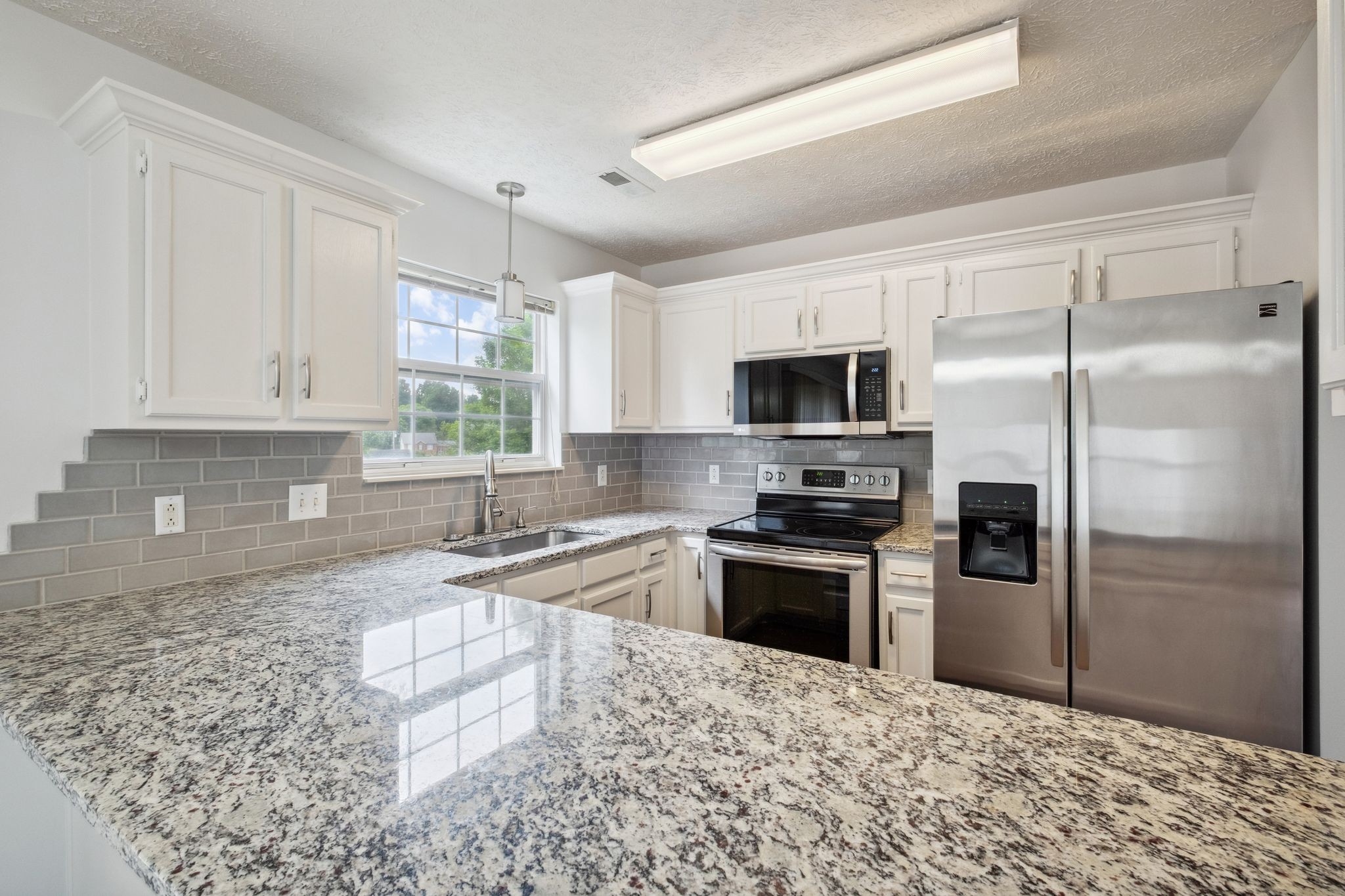 1068 Tulip Grove Rd Property Photo 6