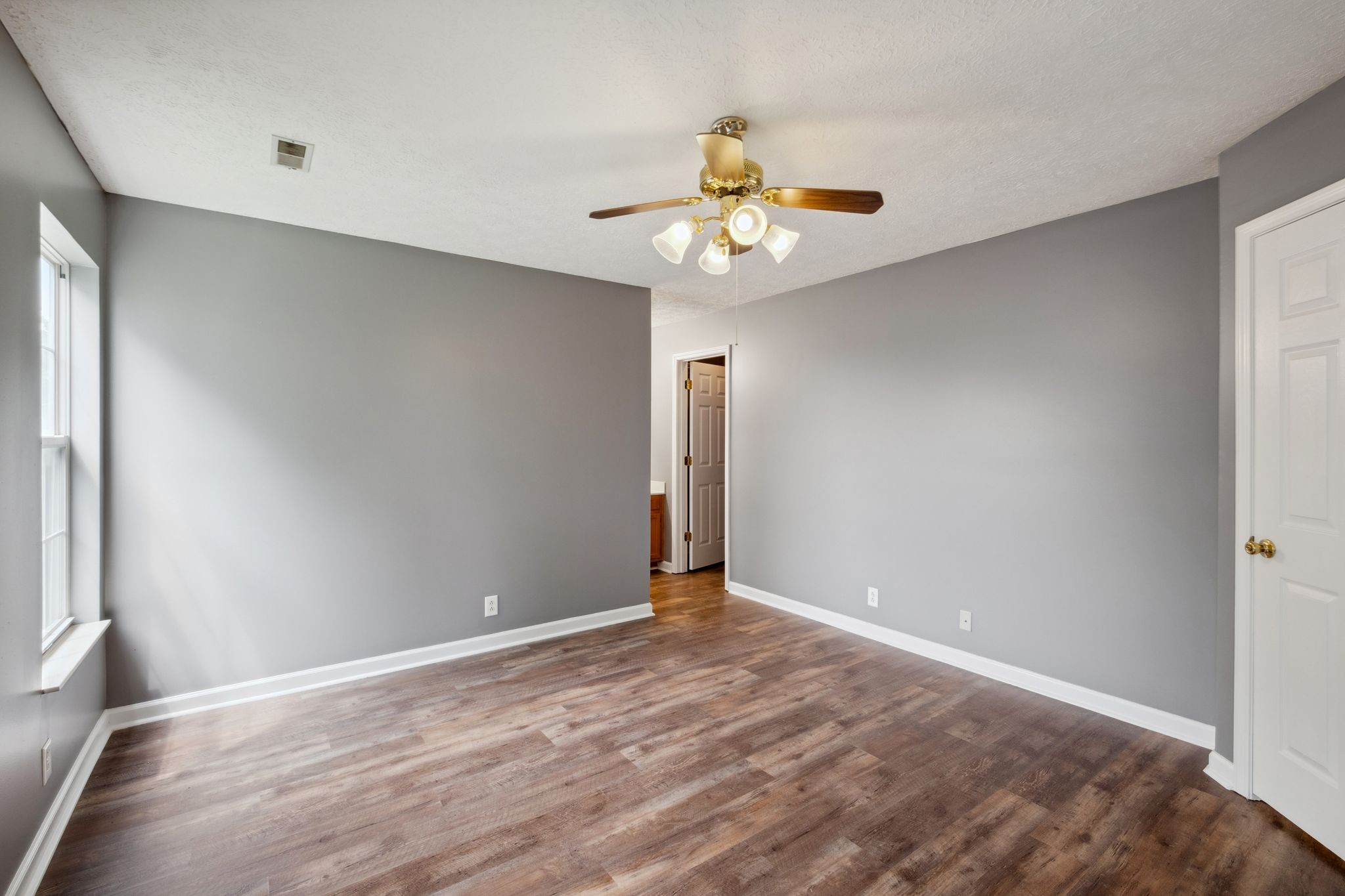 1068 Tulip Grove Rd Property Photo 17