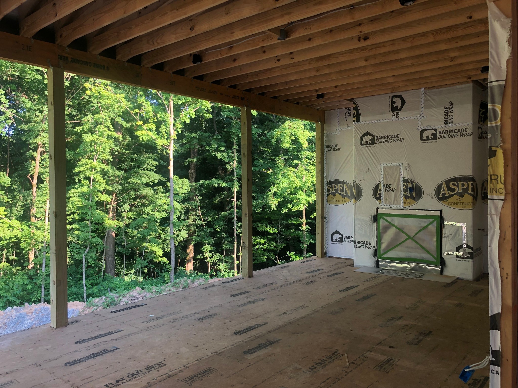 1638 Champagne Court Property Photo 3
