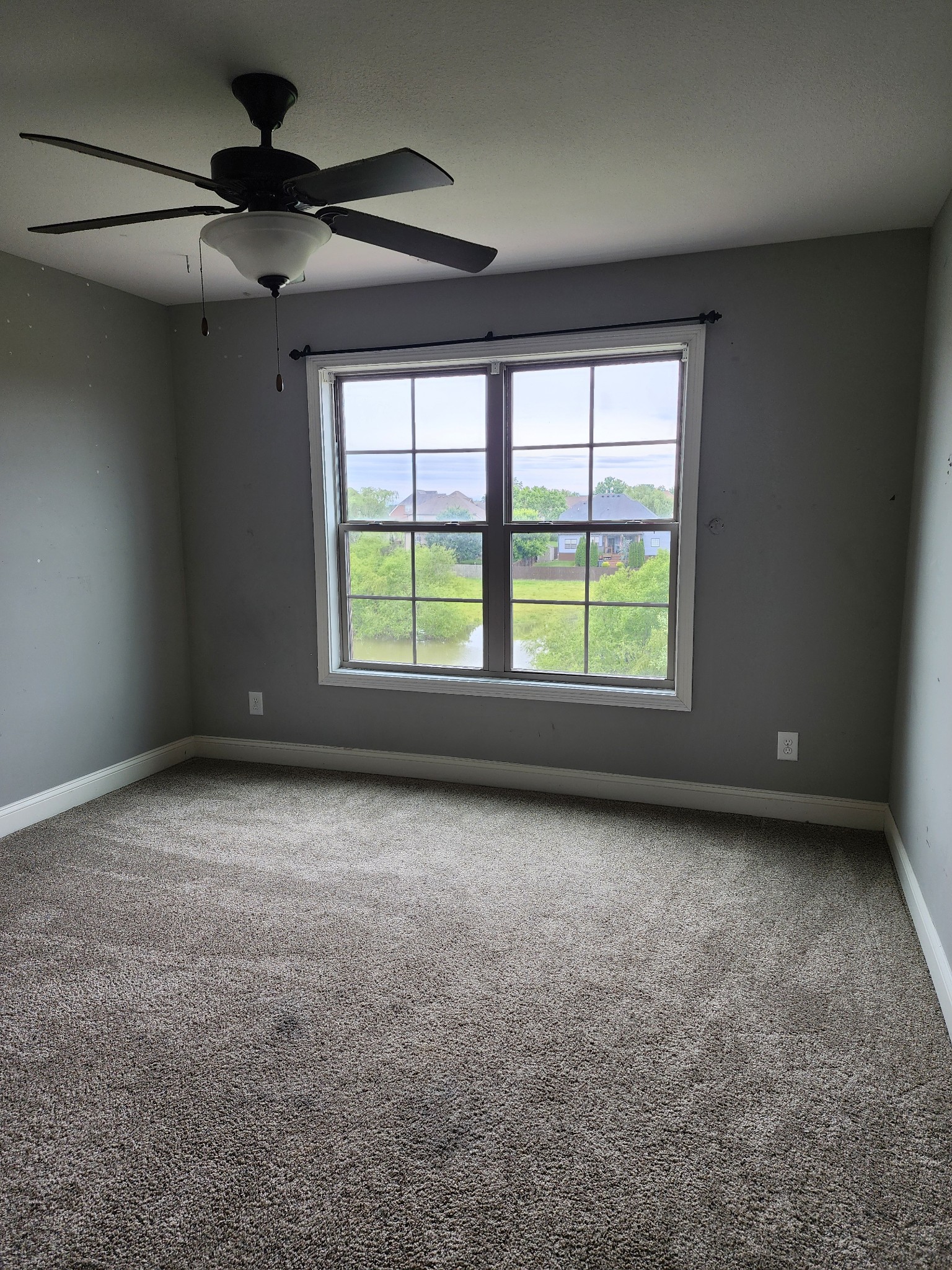 128 Bainbridge Dr Property Photo 9