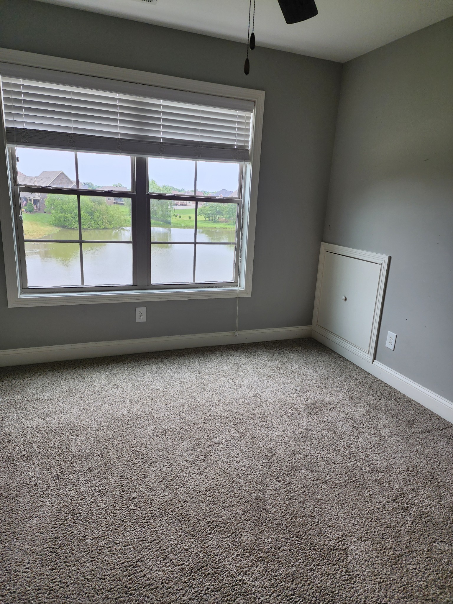 128 Bainbridge Dr Property Photo 10