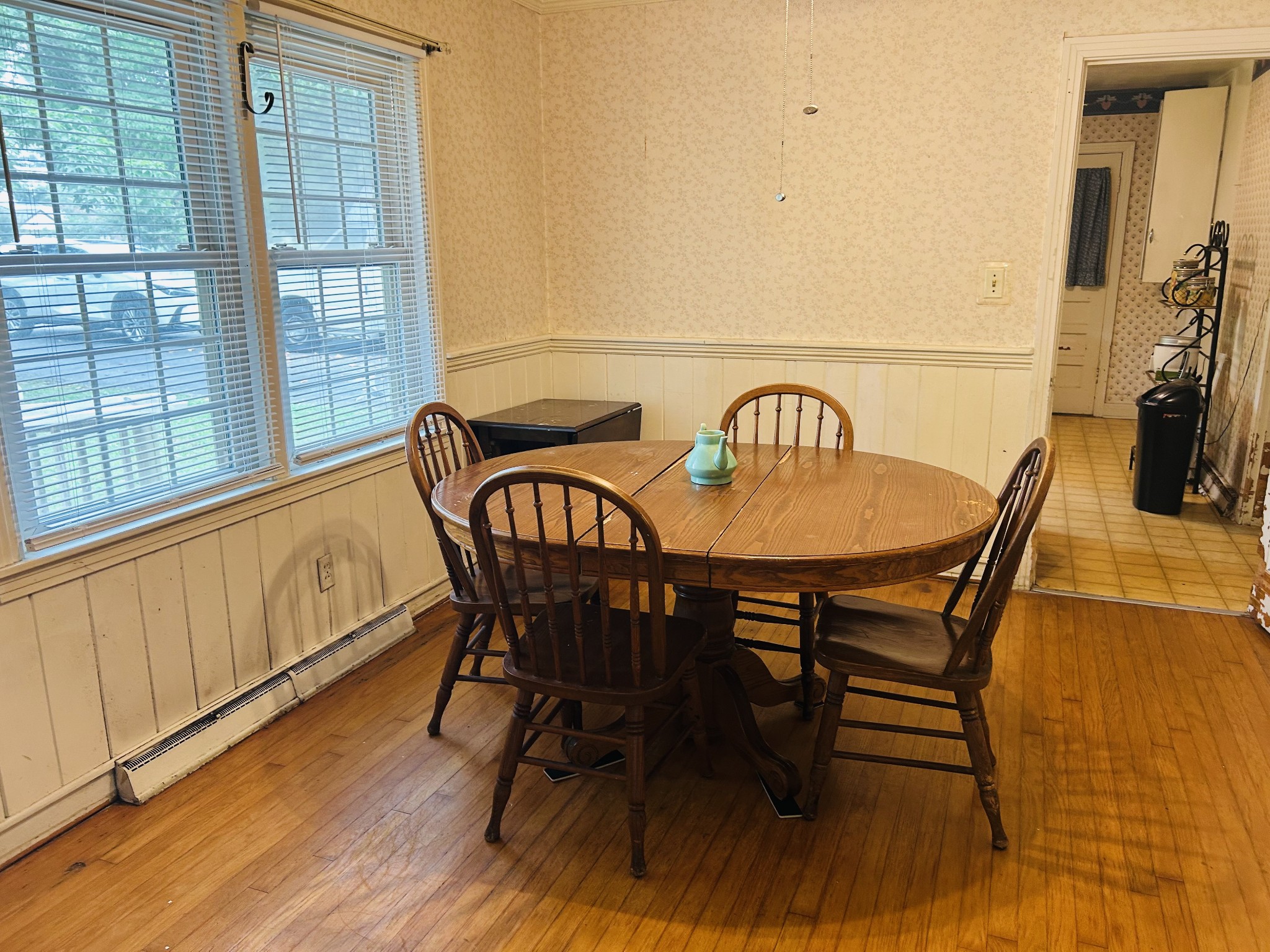 1102 Manor Rd Property Photo 6