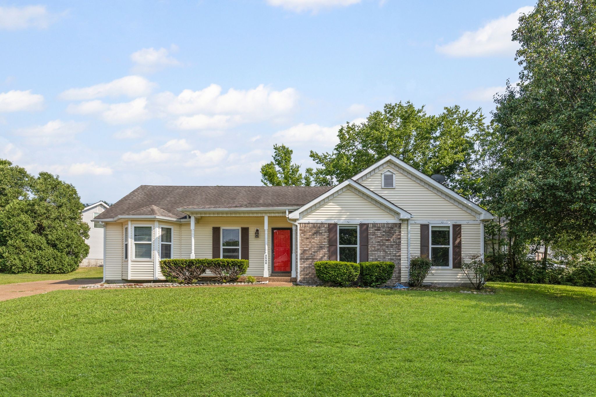 3540 Lake Towne Dr Property Photo 1