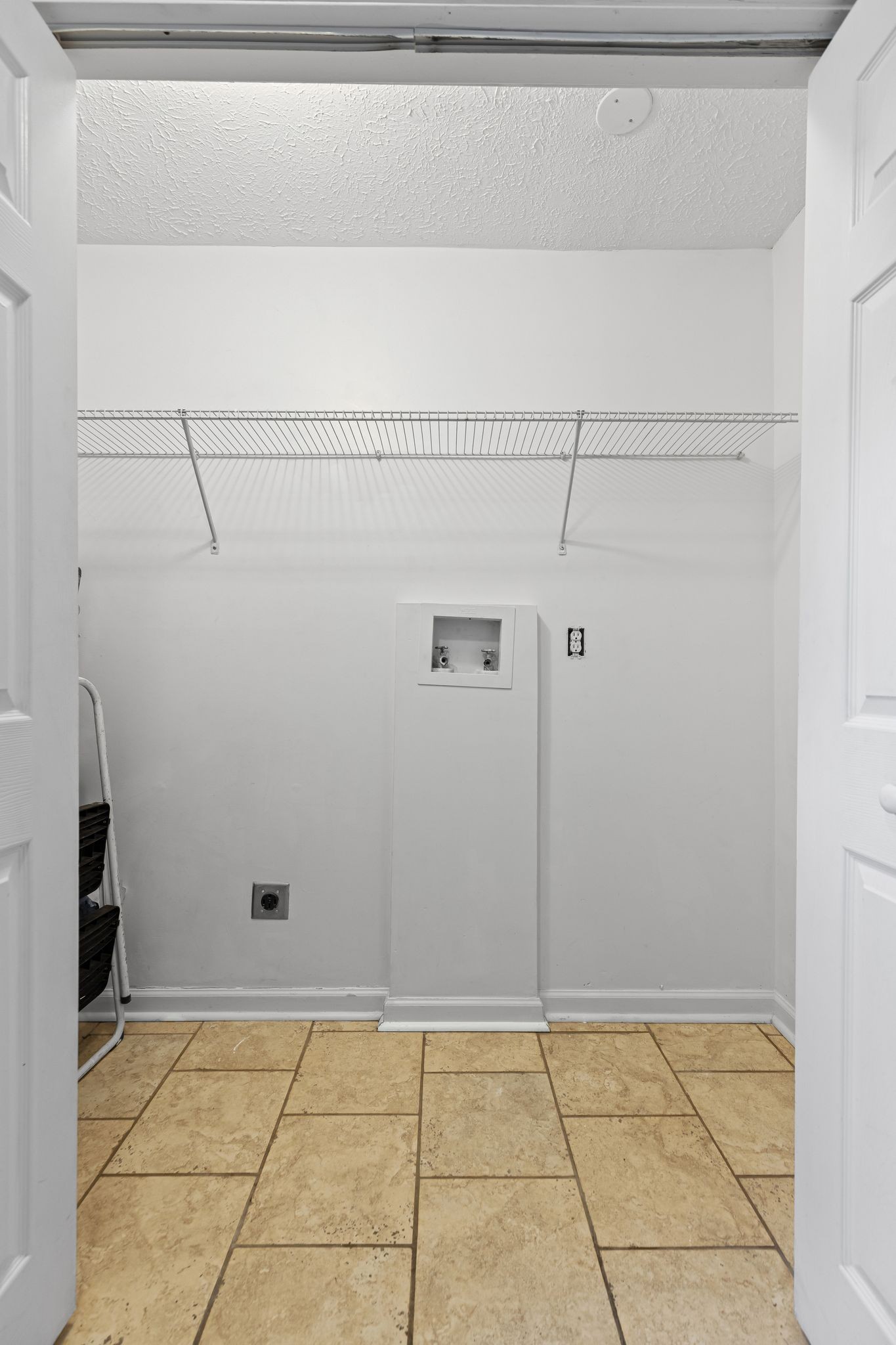 3540 Lake Towne Dr Property Photo 14