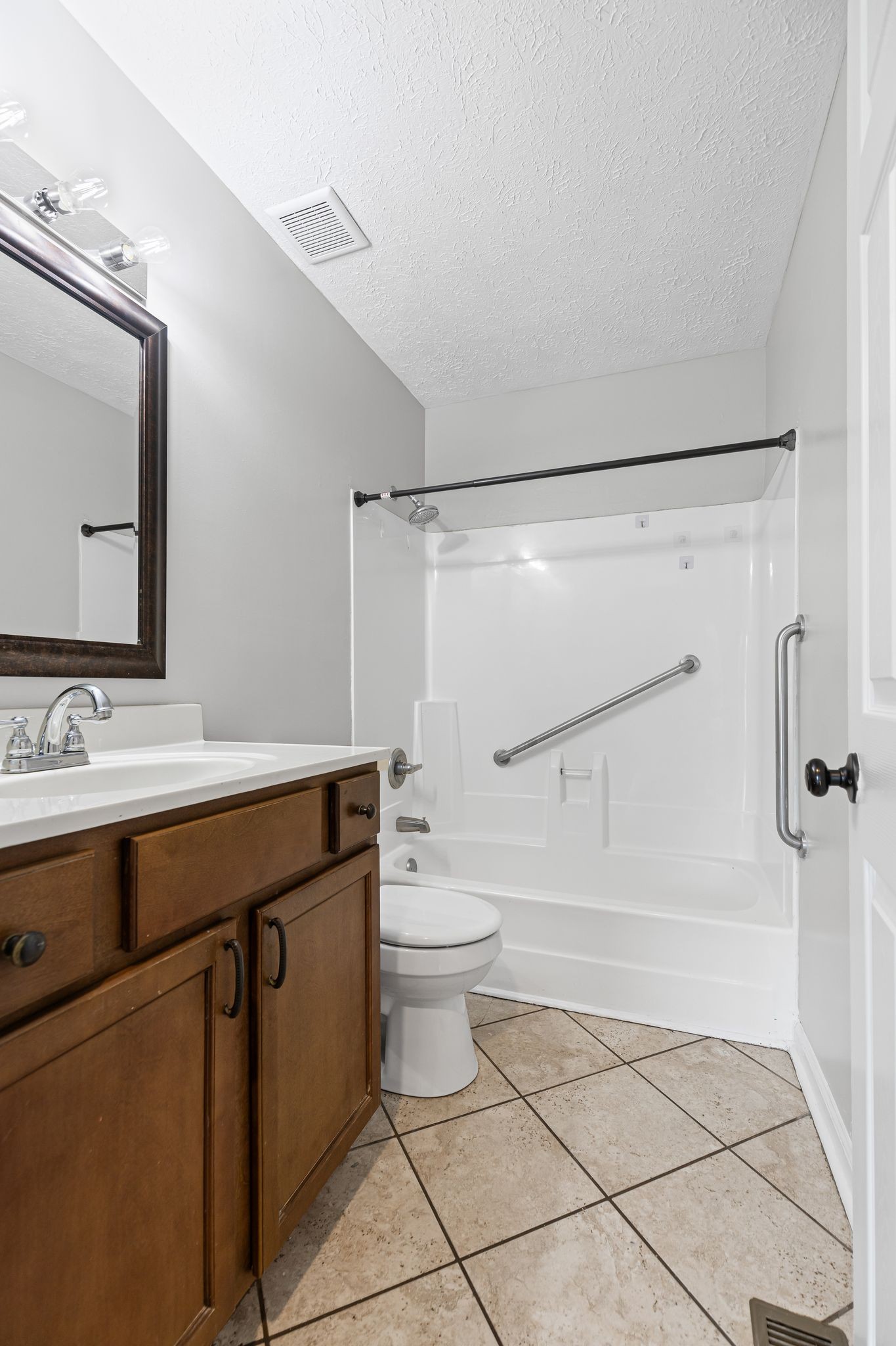 3540 Lake Towne Dr Property Photo 17