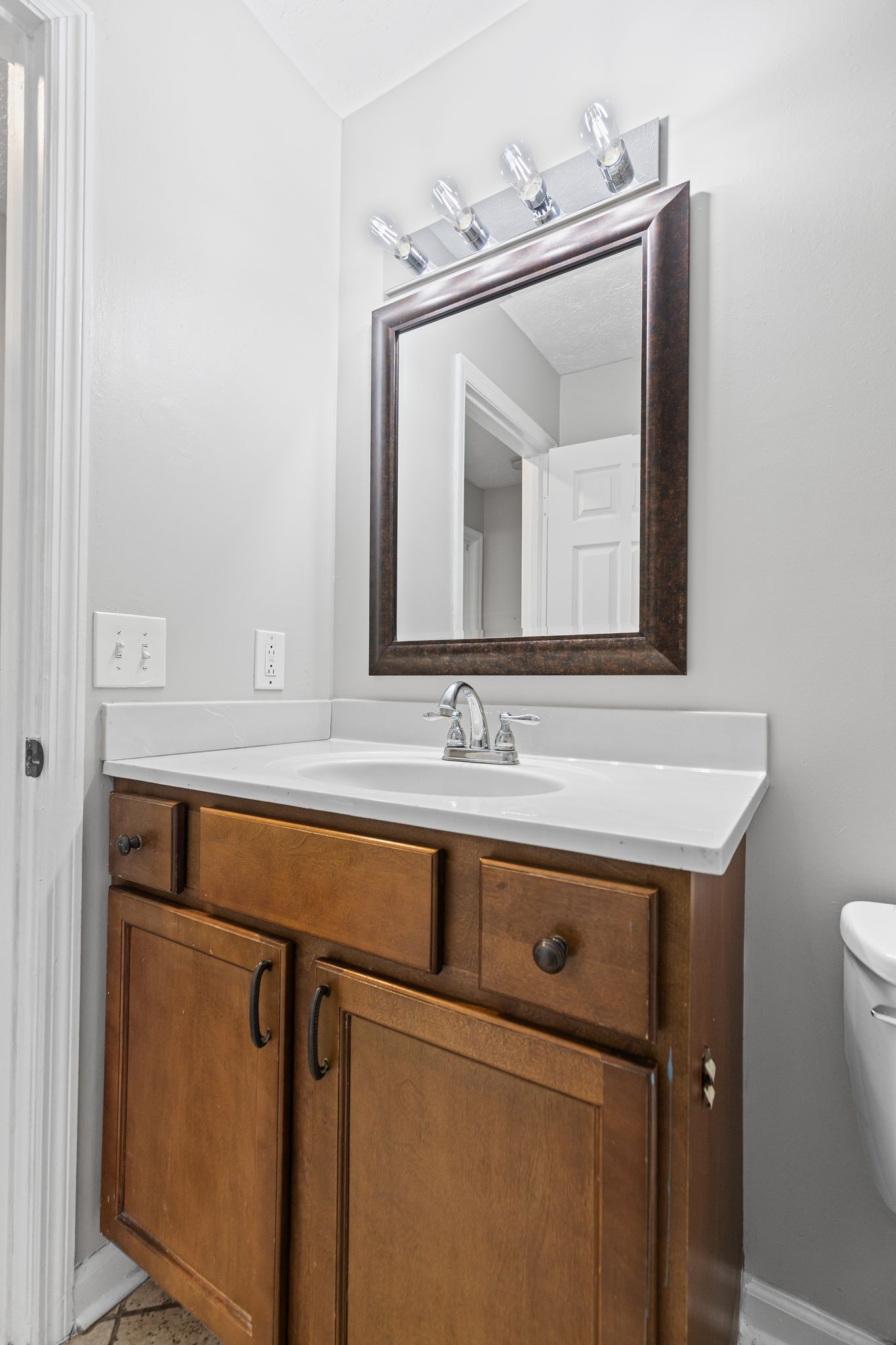 3540 Lake Towne Dr Property Photo 18