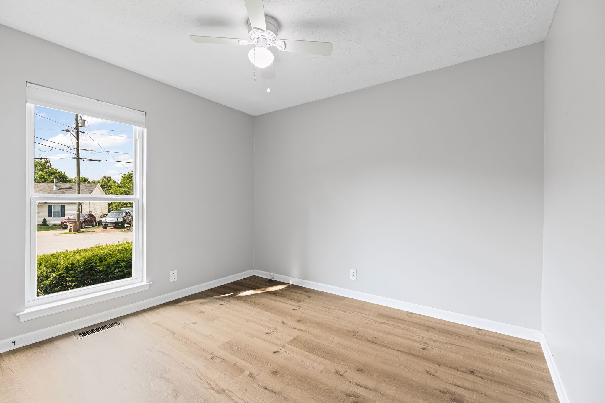3540 Lake Towne Dr Property Photo 29