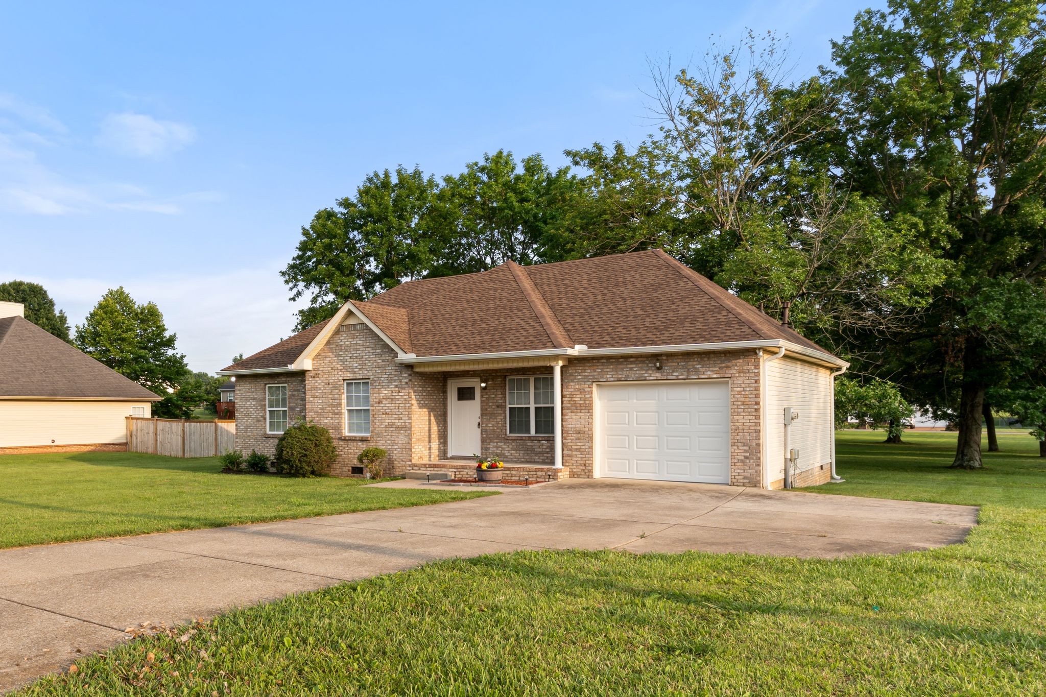 109 Megann Dr Property Photo 2