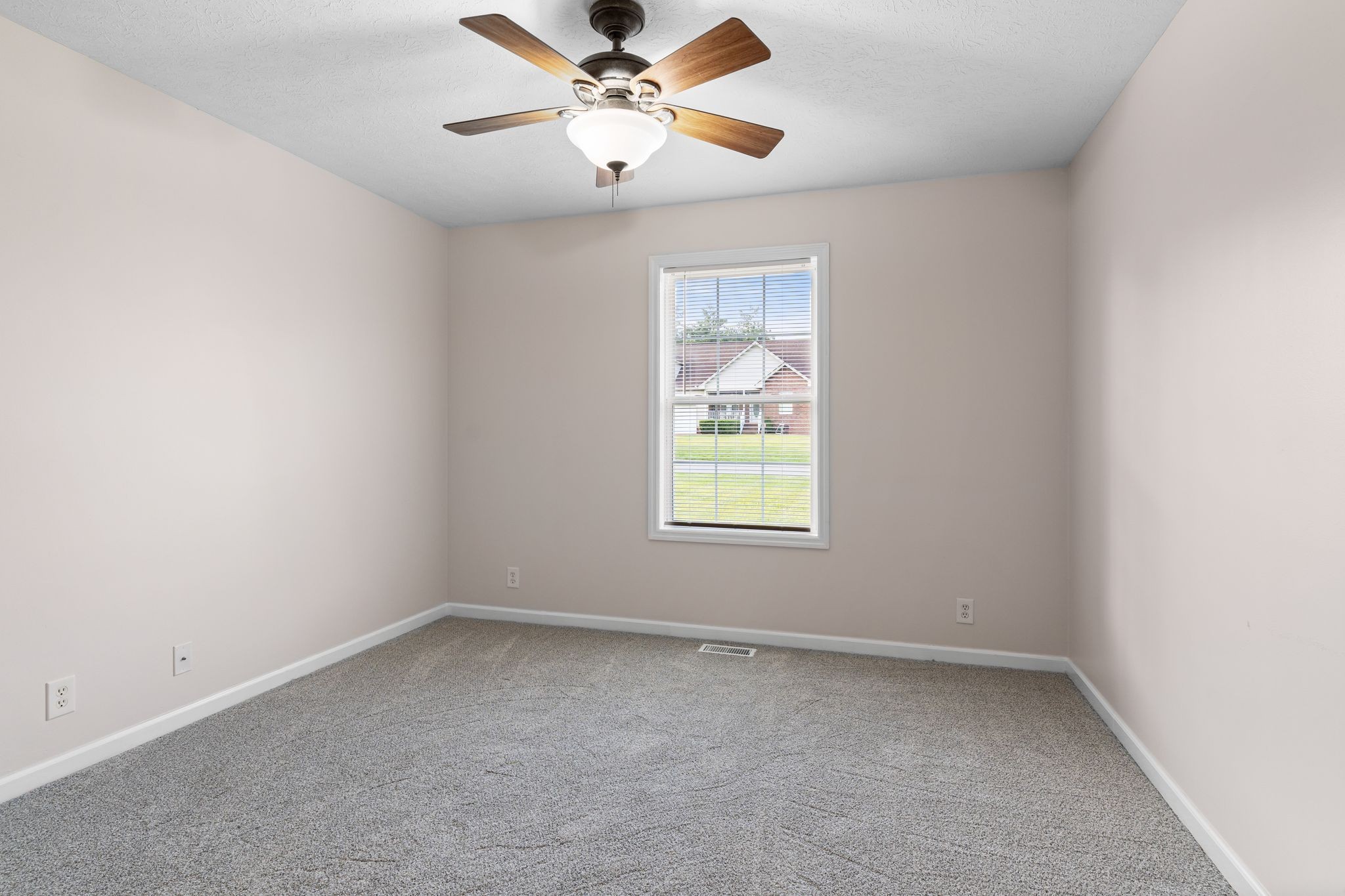 109 Megann Dr Property Photo 16