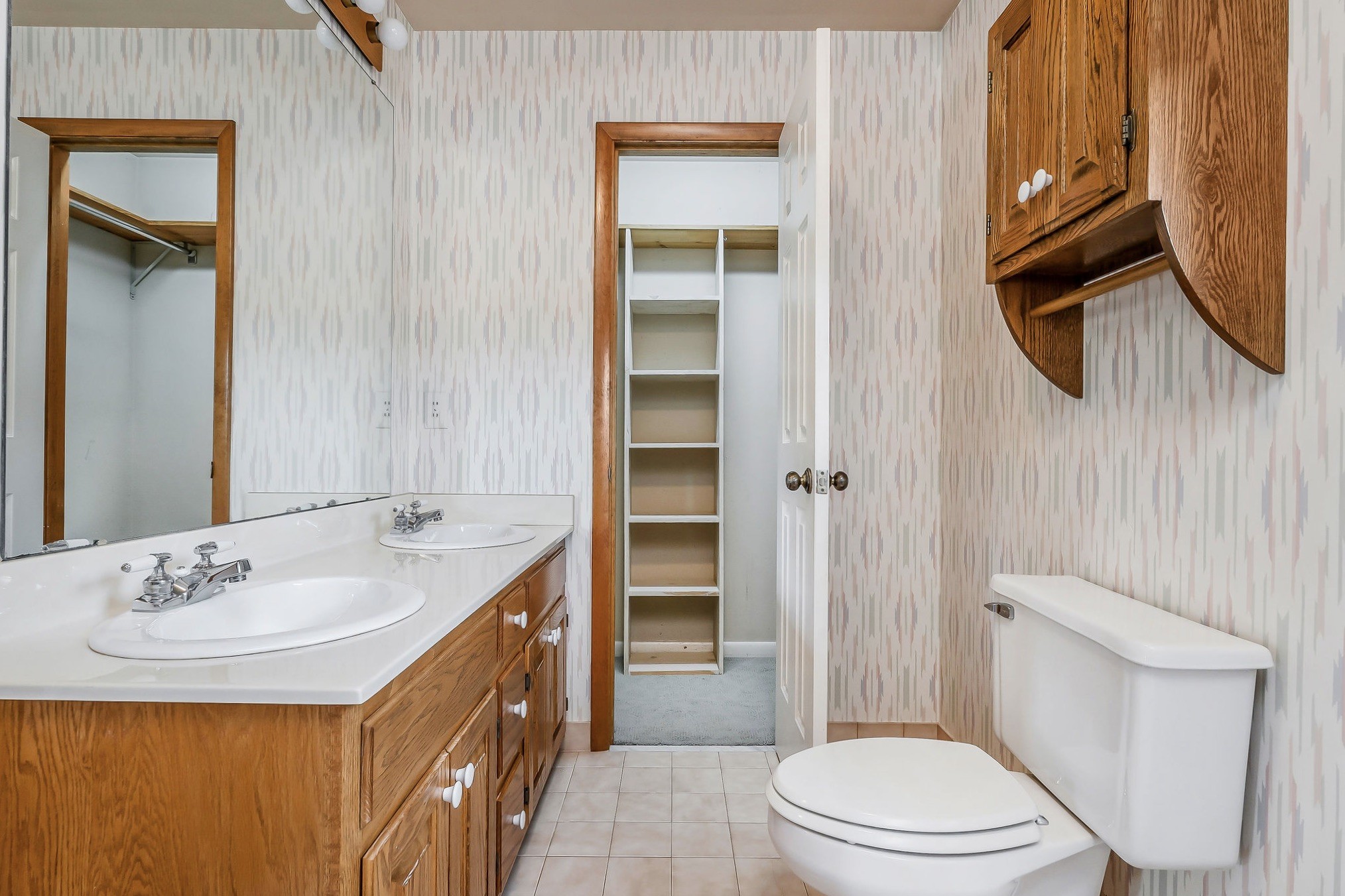 1634 Falling Water Rd Property Photo 19