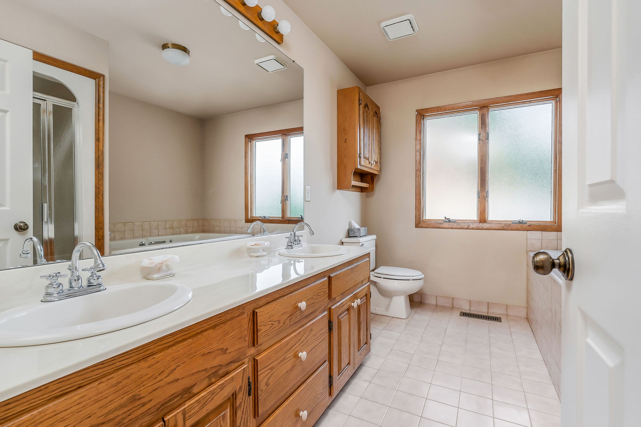 1634 Falling Water Rd Property Photo 23