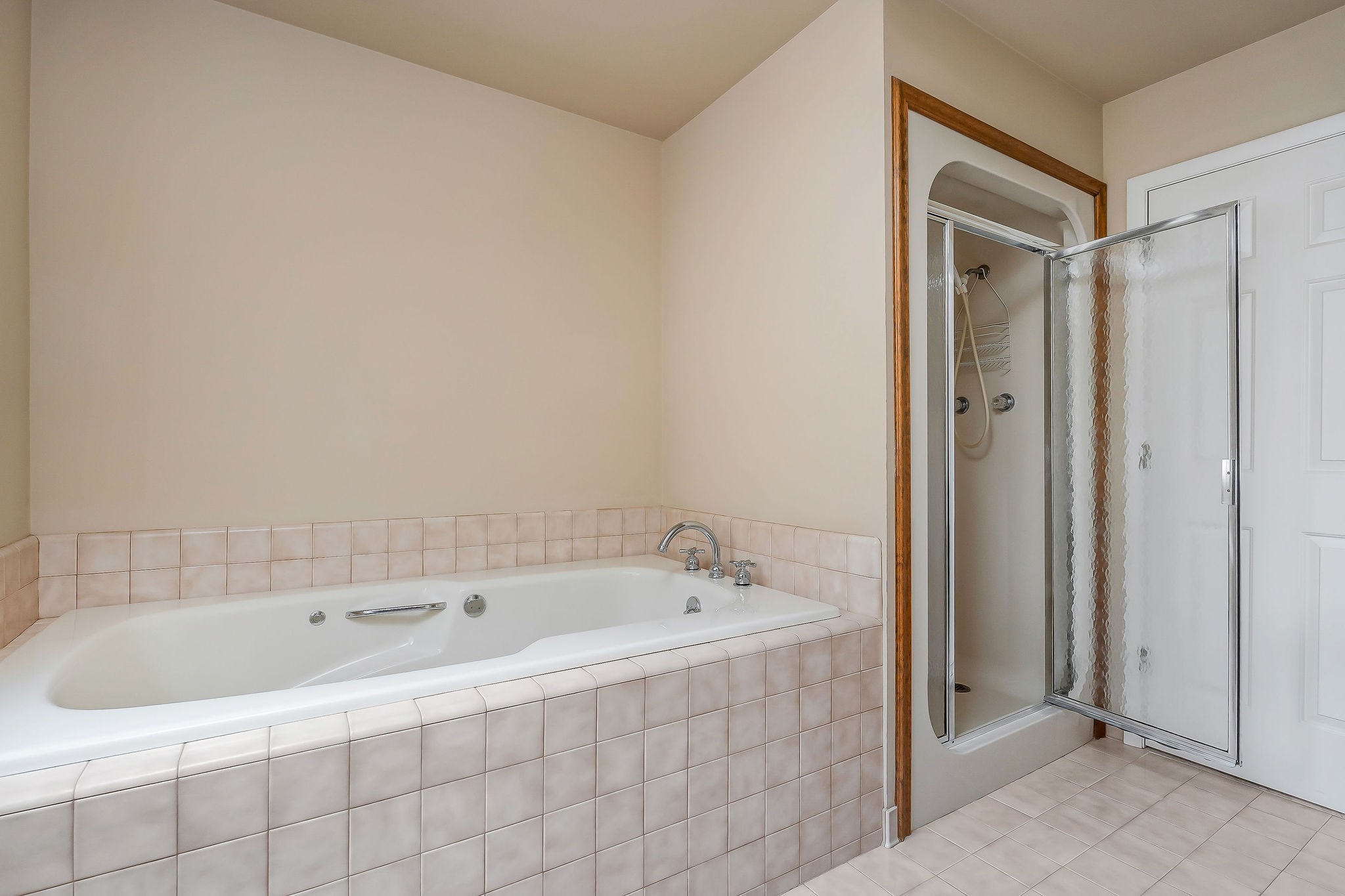 1634 Falling Water Rd Property Photo 24