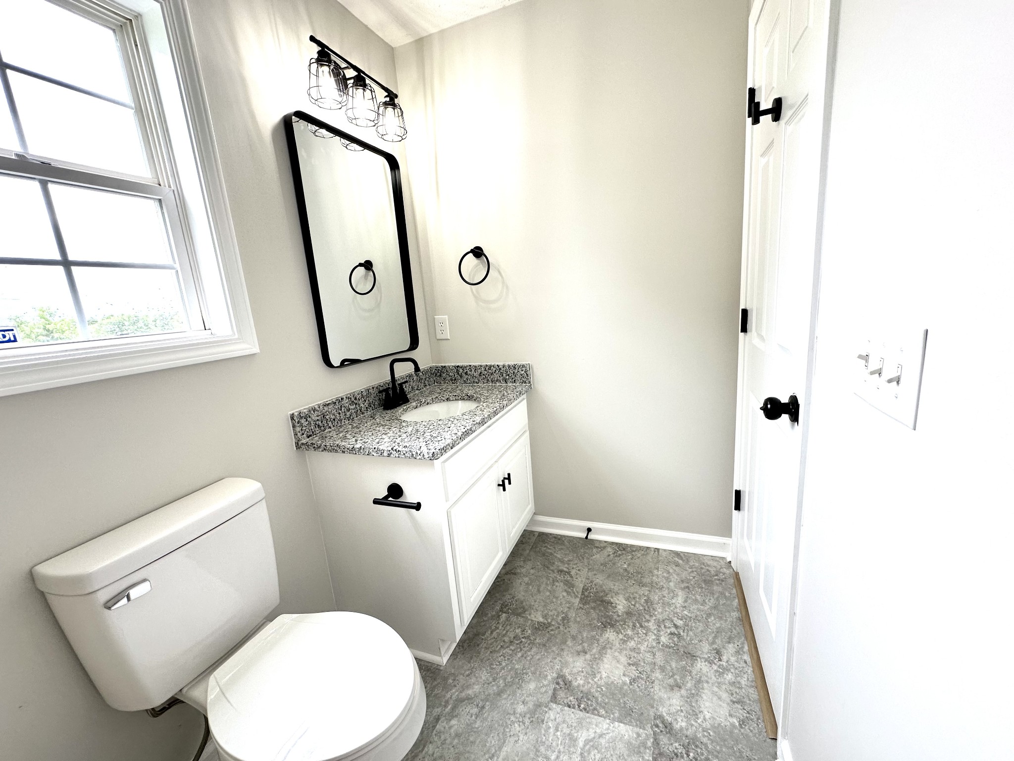 115 Briley Ln Property Photo 16