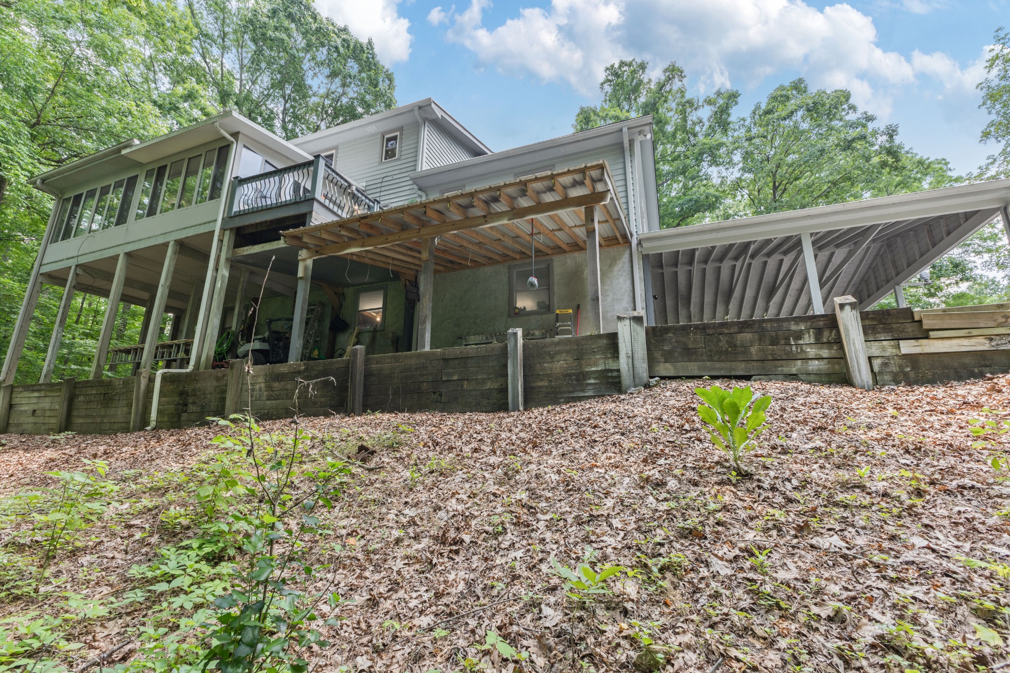 1006 Blackburn Ct Property Photo 6