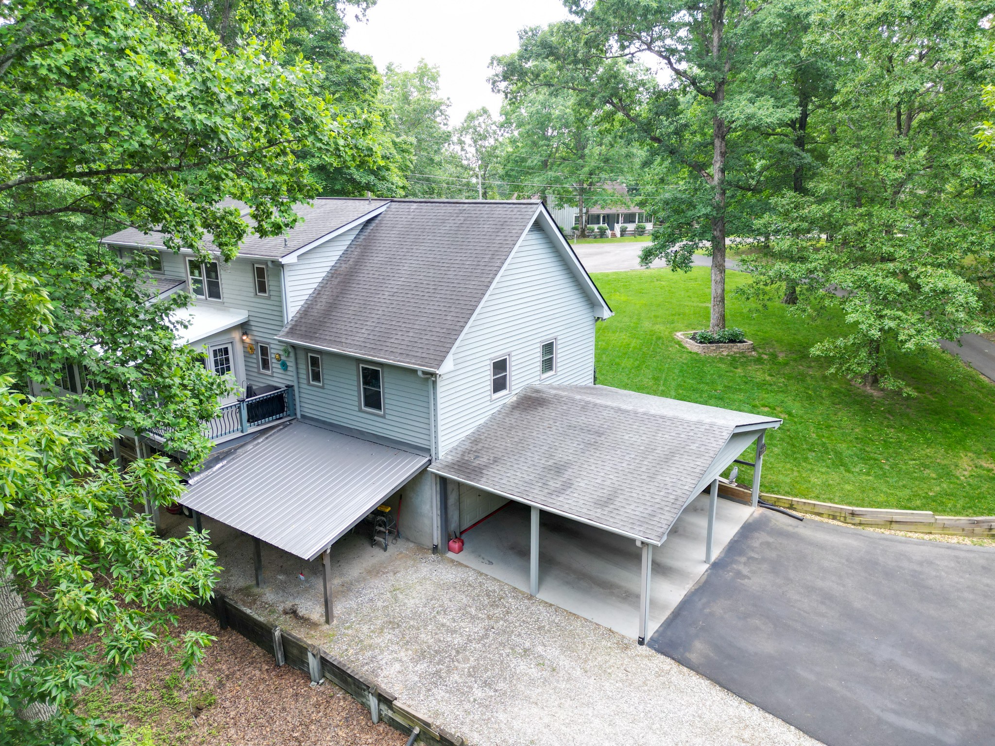 1006 Blackburn Ct Property Photo 44