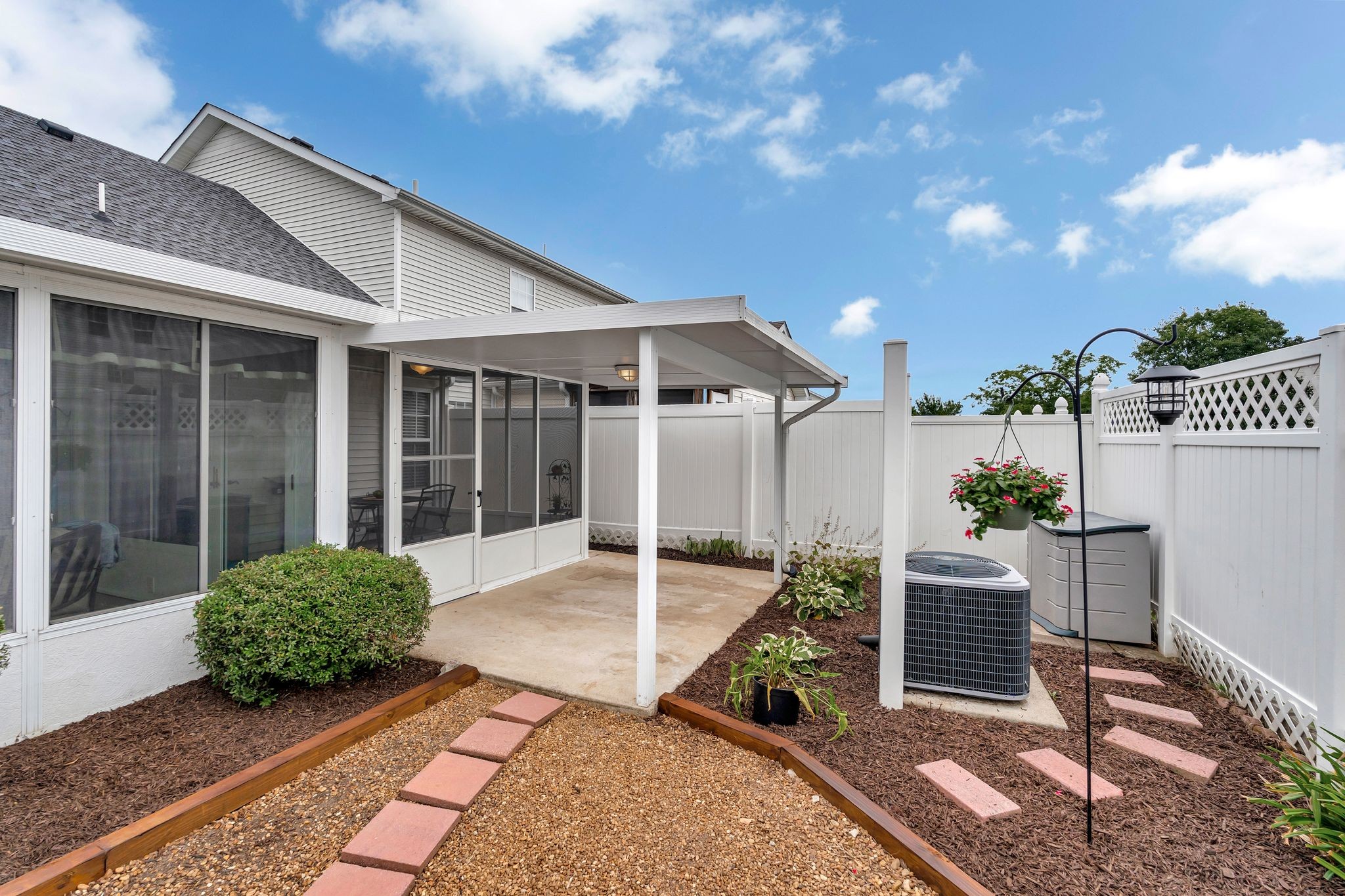 1023 Stonemark Trl Property Photo 26