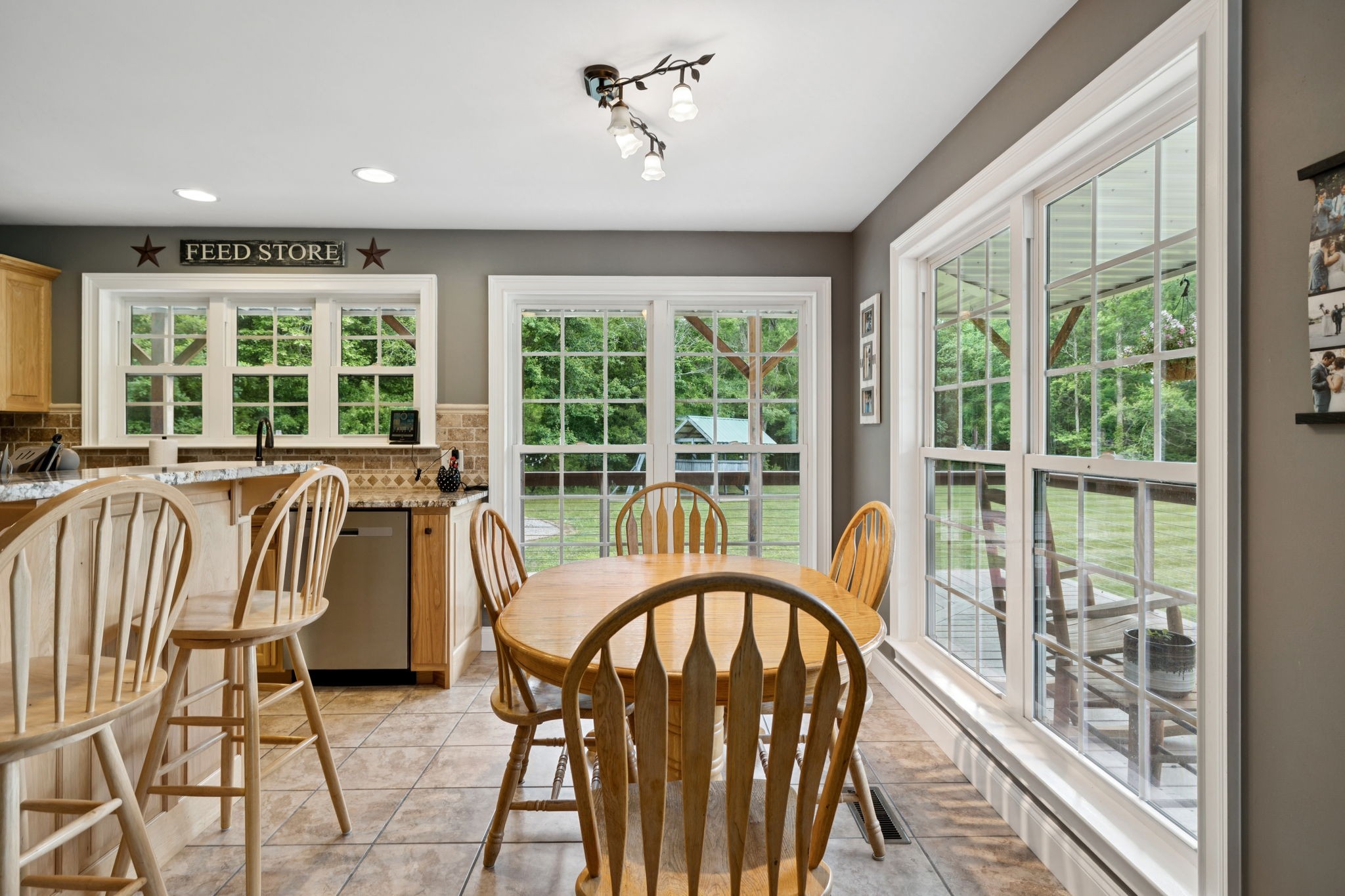 256 Dailey Ln Property Photo 16