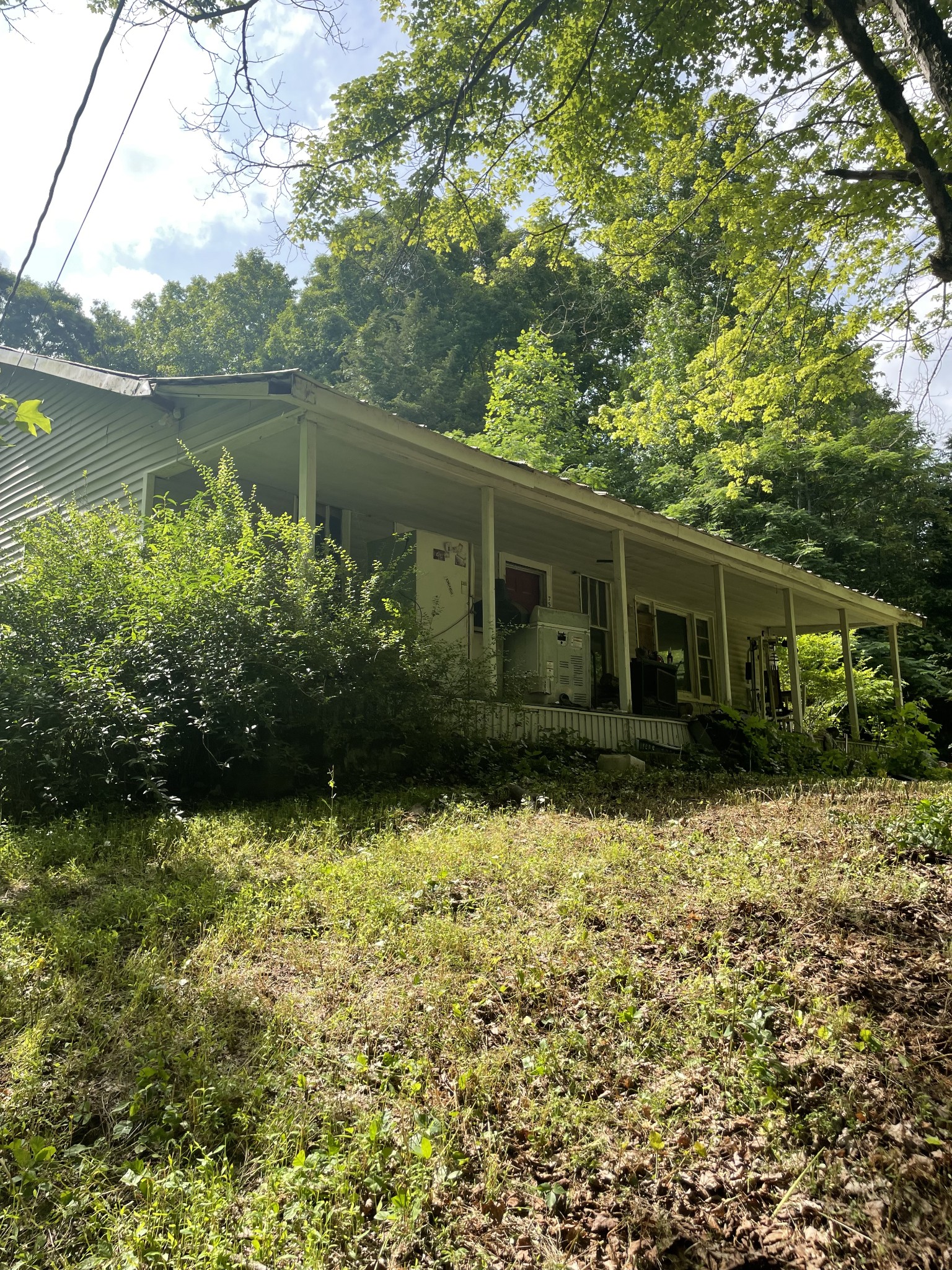 75 Hughes Hollow Rd Property Photo 2