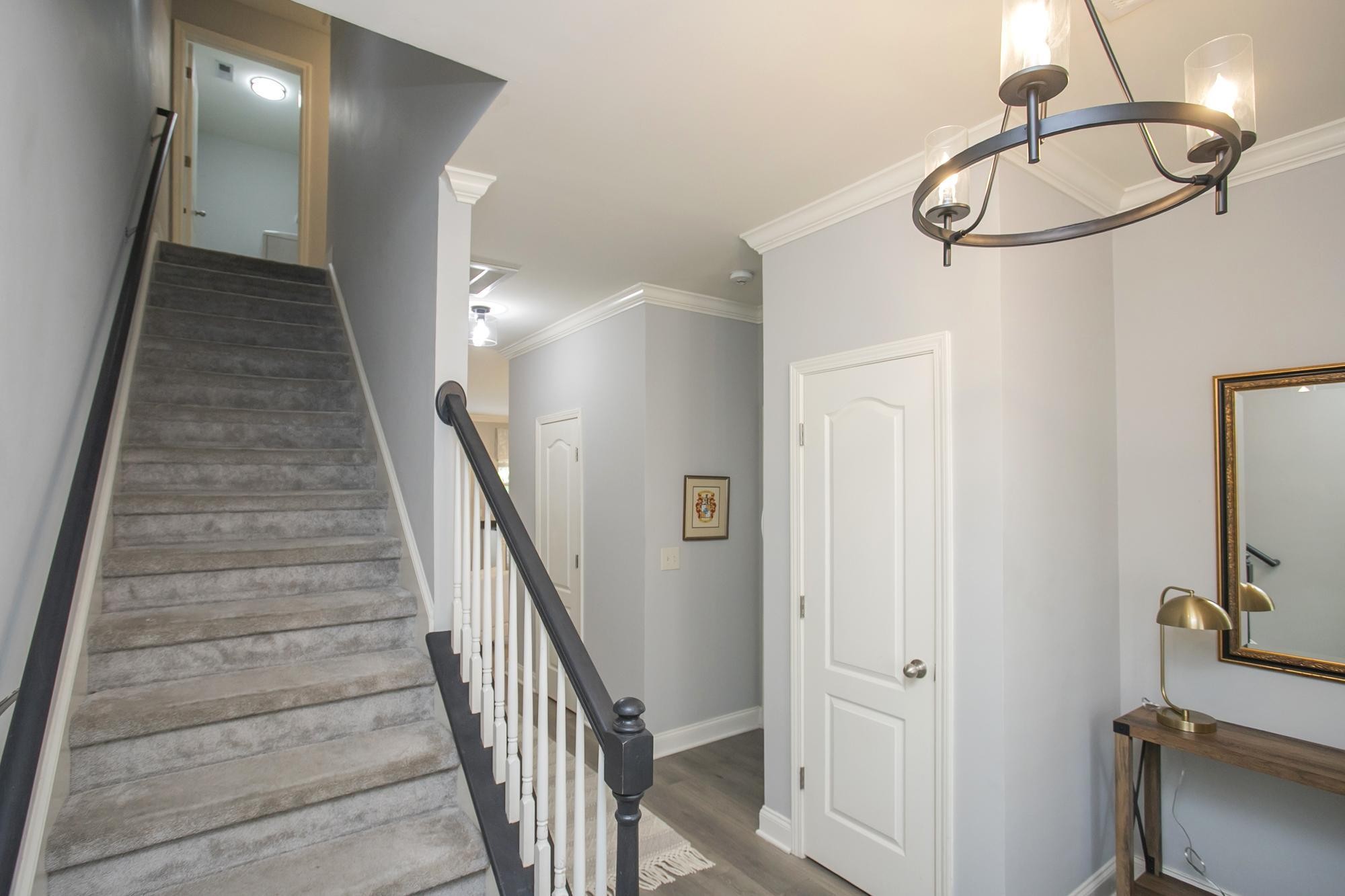 1040 Woodbury Falls Dr Property Photo 15