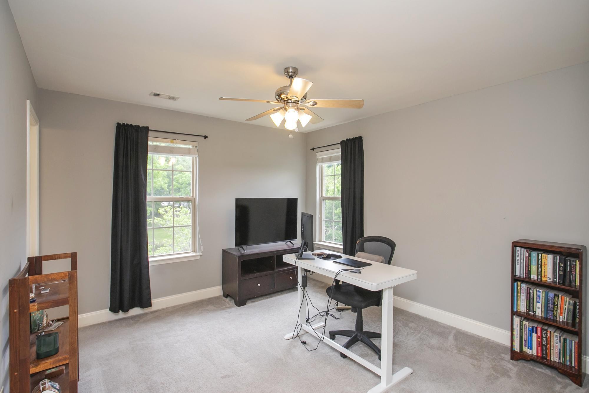 1040 Woodbury Falls Dr Property Photo 22