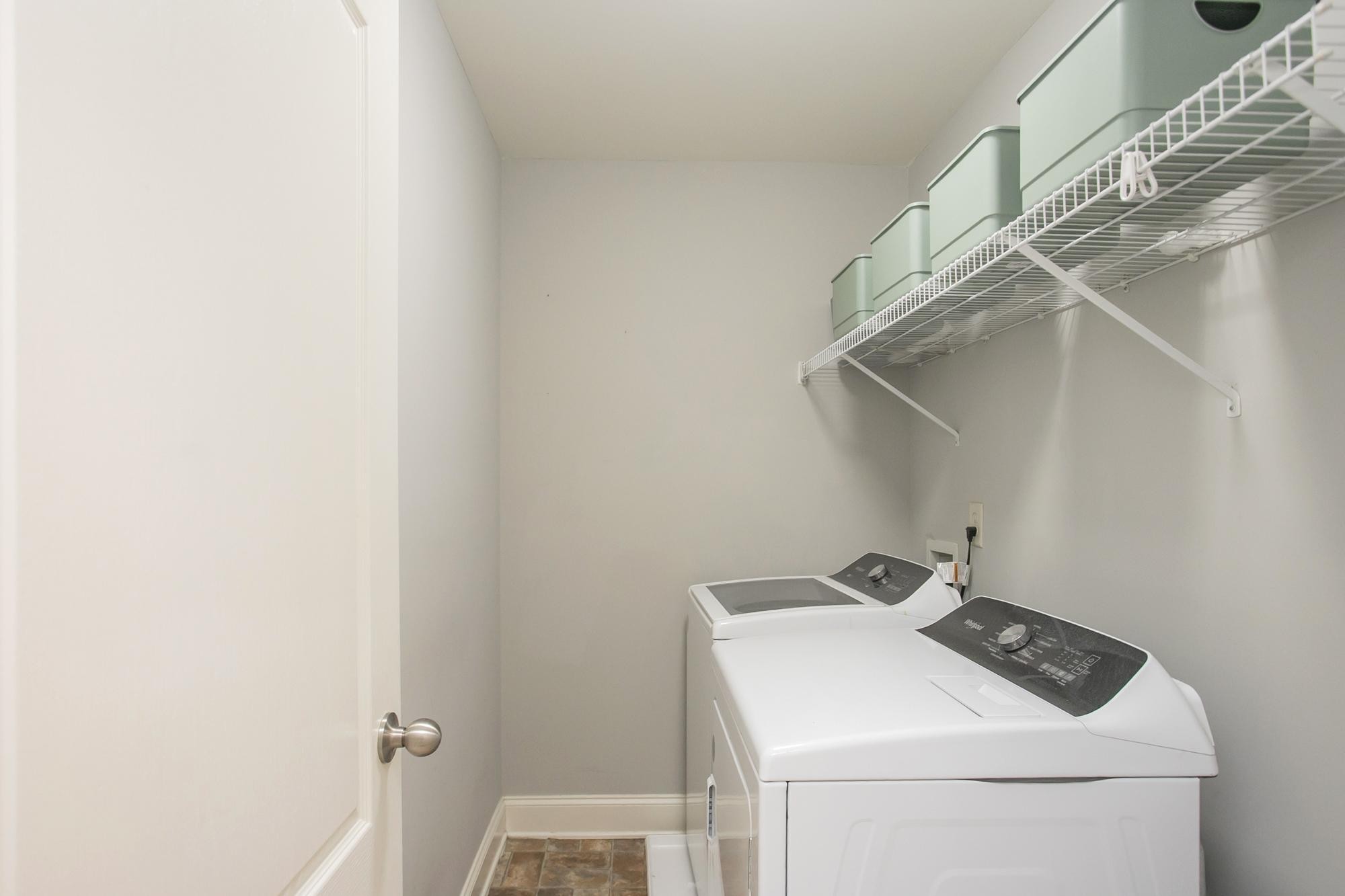 1040 Woodbury Falls Dr Property Photo 26