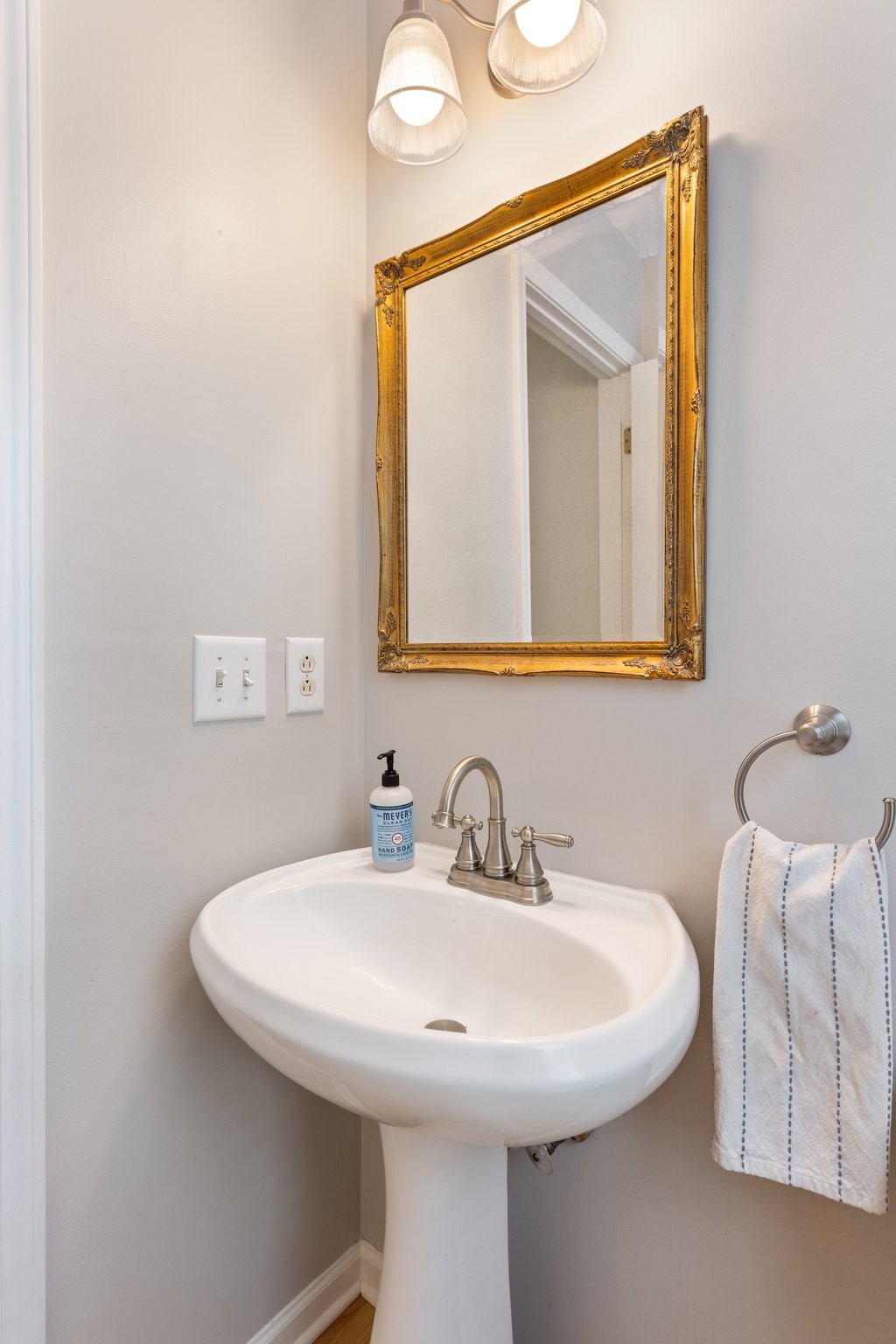 7104 Commonwealth Cir Property Photo 26