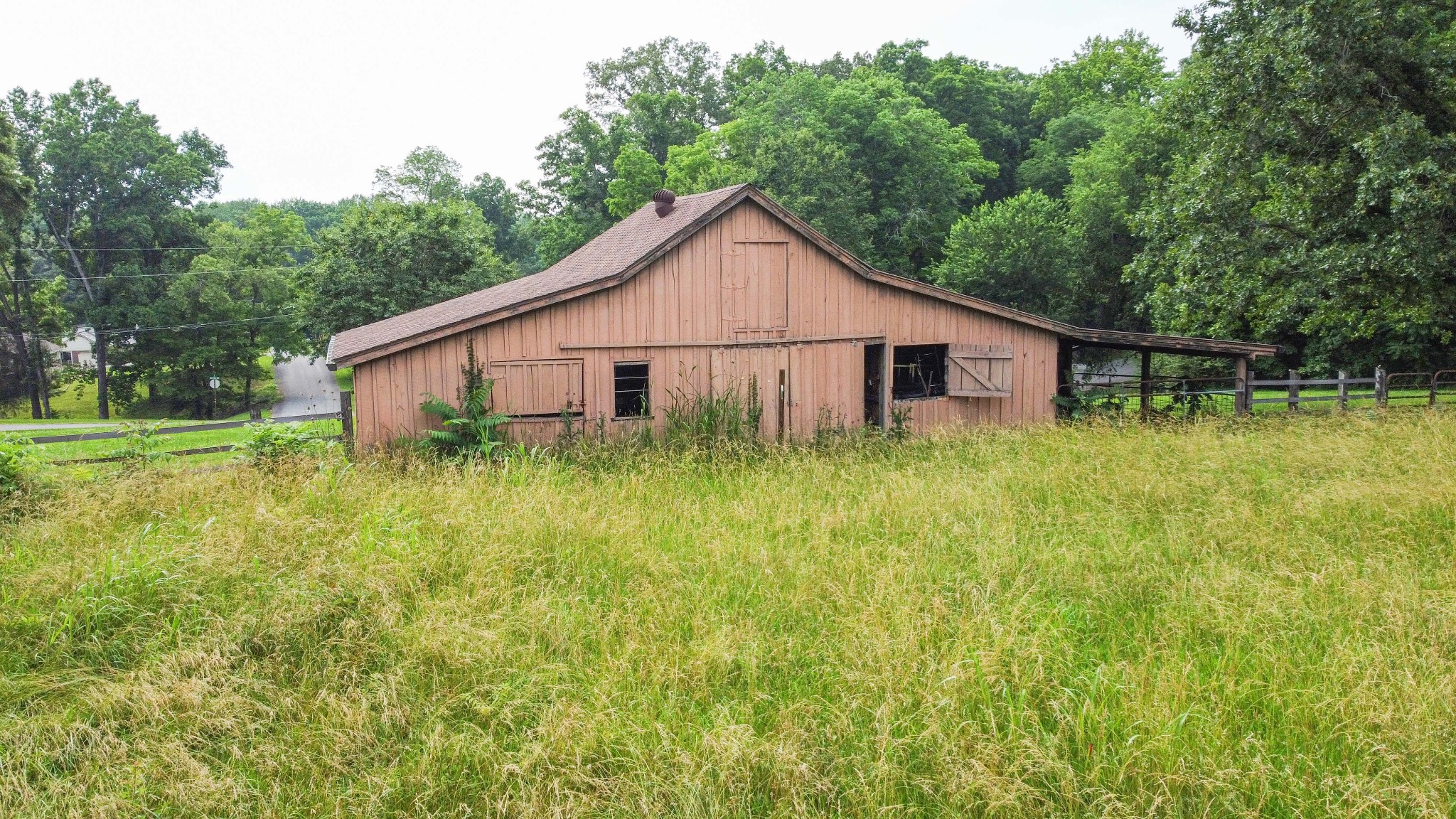 202 Oak Hill Dr Property Photo 12