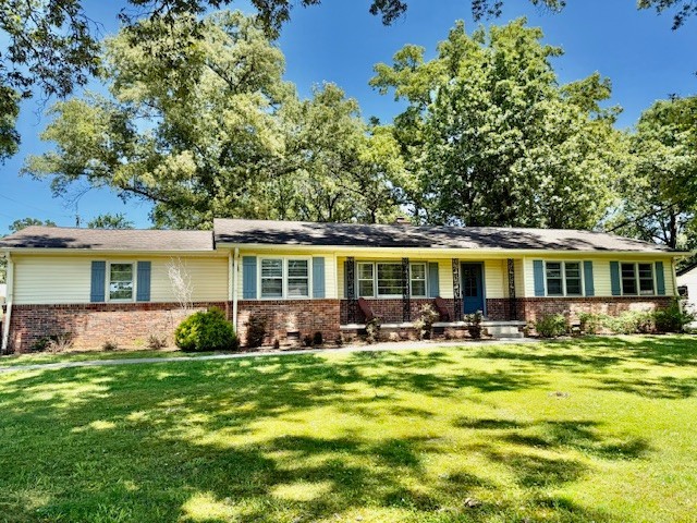 608 Bragg Cir Property Photo