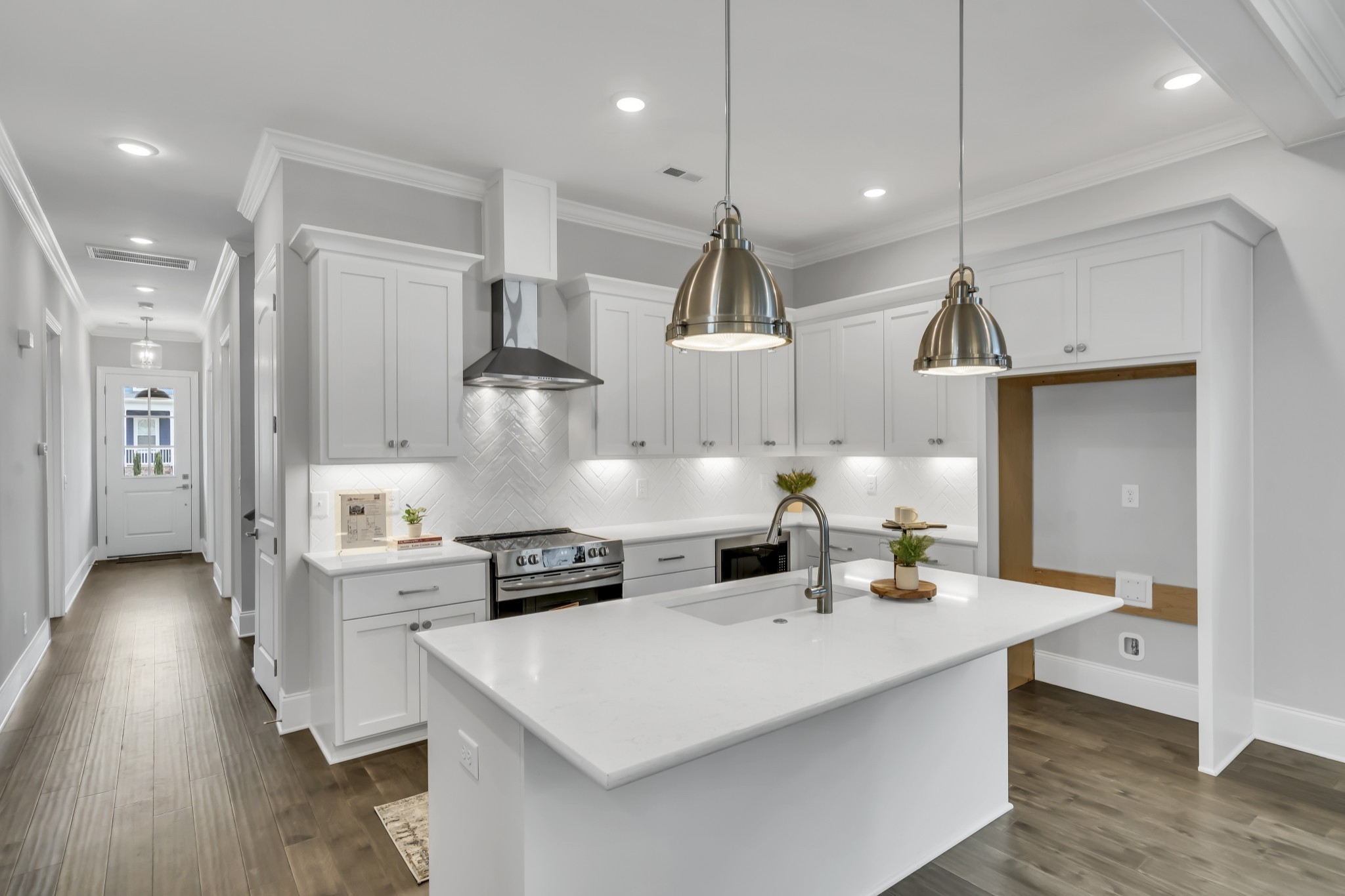 7111 Frances St Property Photo 18