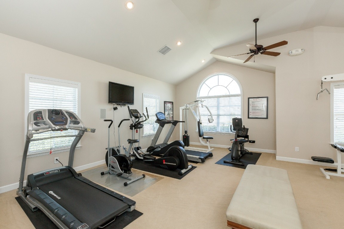 2523 Bridgeway St Property Photo 30
