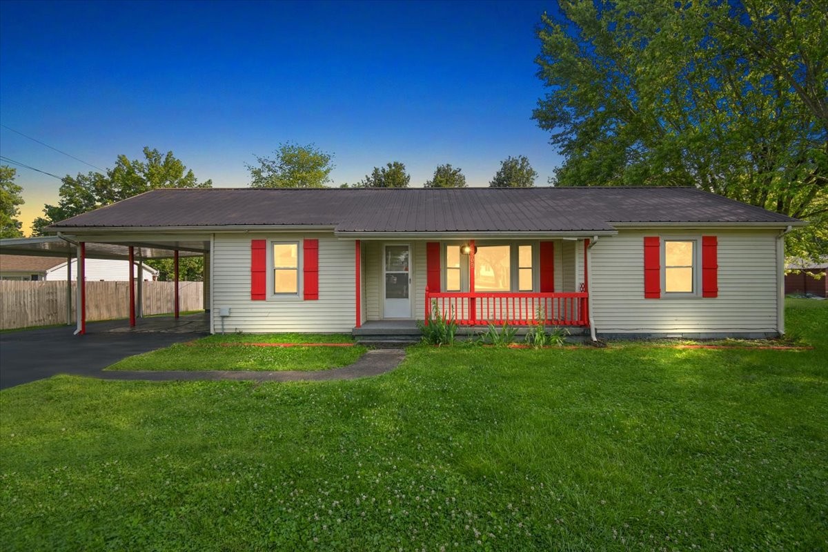 309 Bratton Ave Property Photo 1