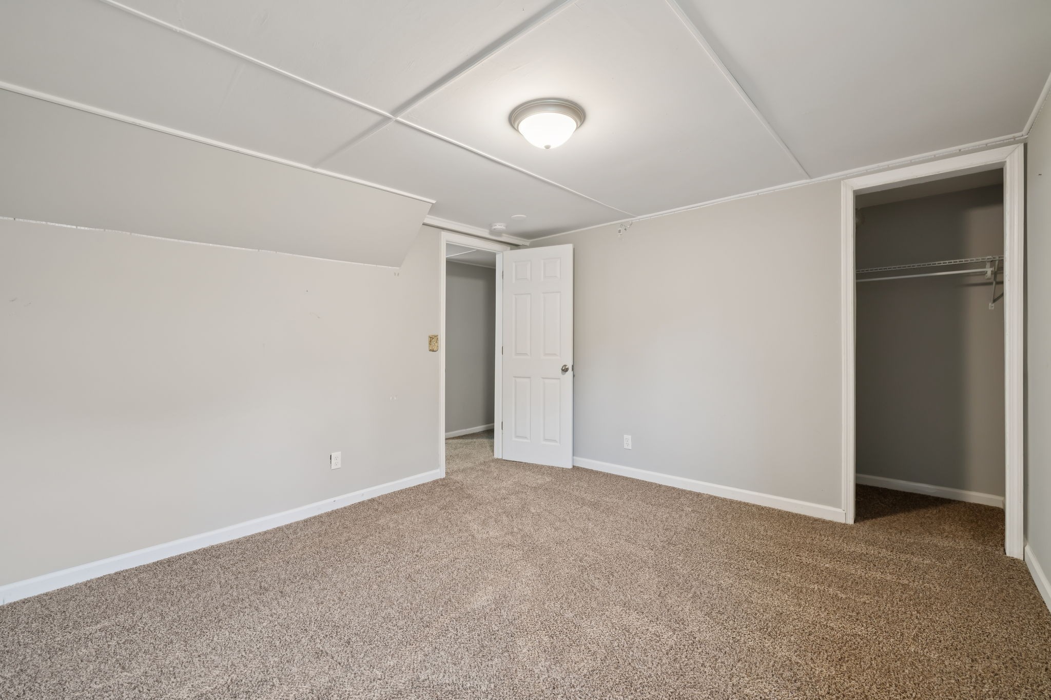 178 Chippendale Dr Property Photo 49