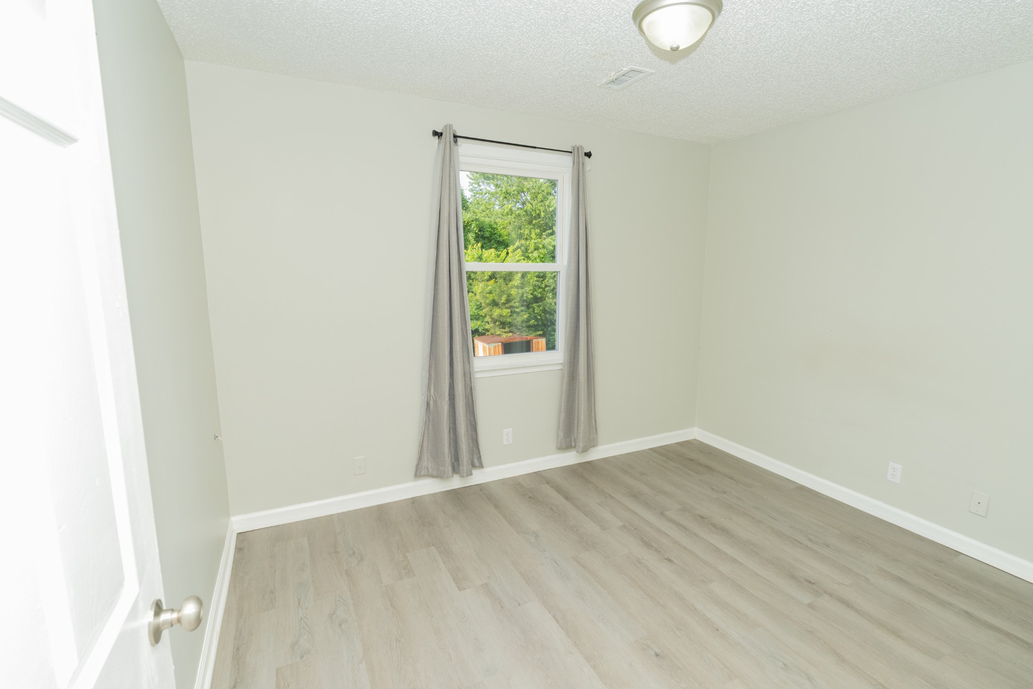 615 Doane Dr Property Photo 6