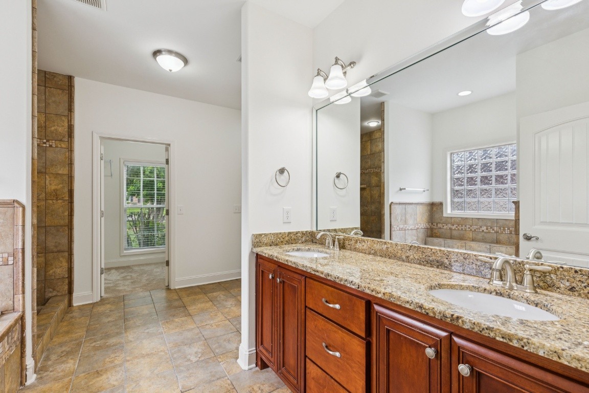 2805 Wynthrope Hall Dr Property Photo 24