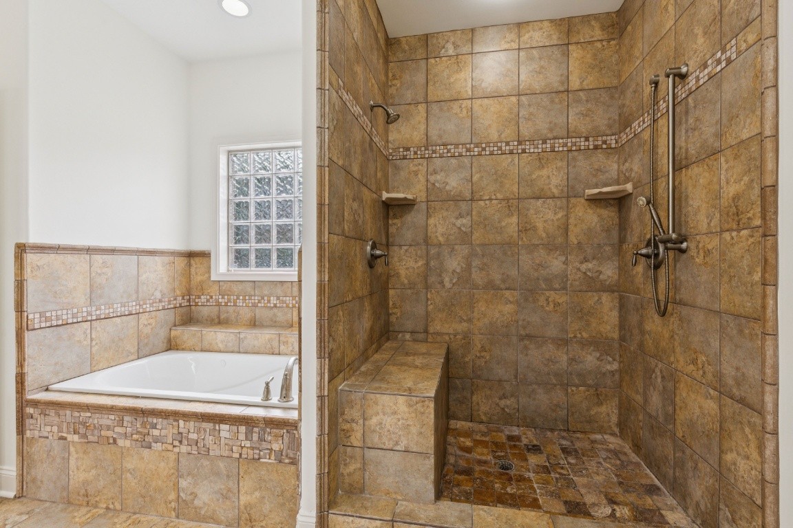 2805 Wynthrope Hall Dr Property Photo 25