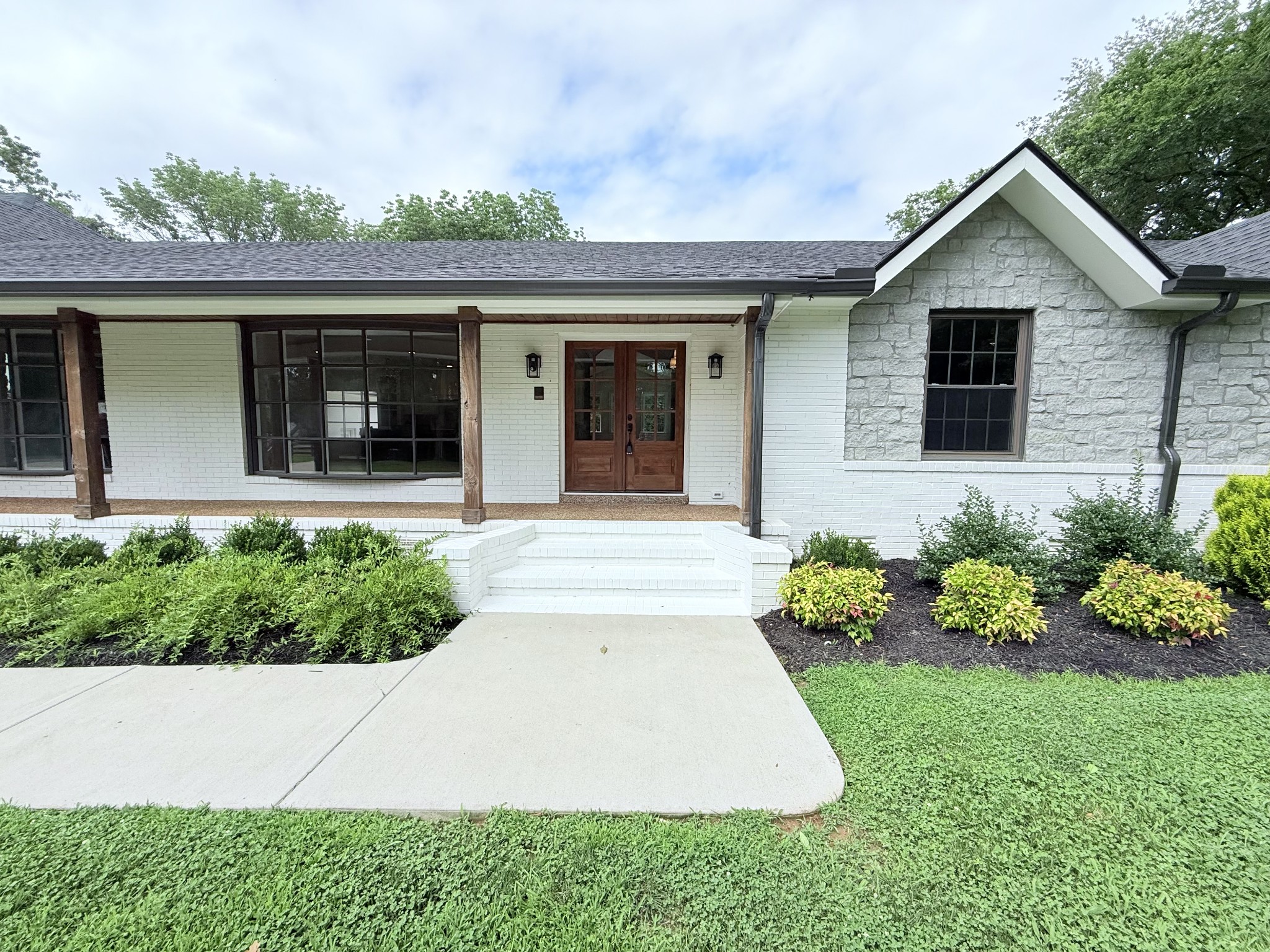163 Lake Park Dr Property Photo 5