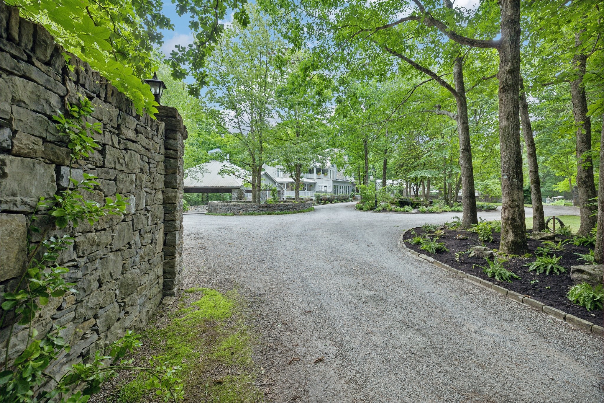 1105 Mount Pleasant Rd Property Photo 9