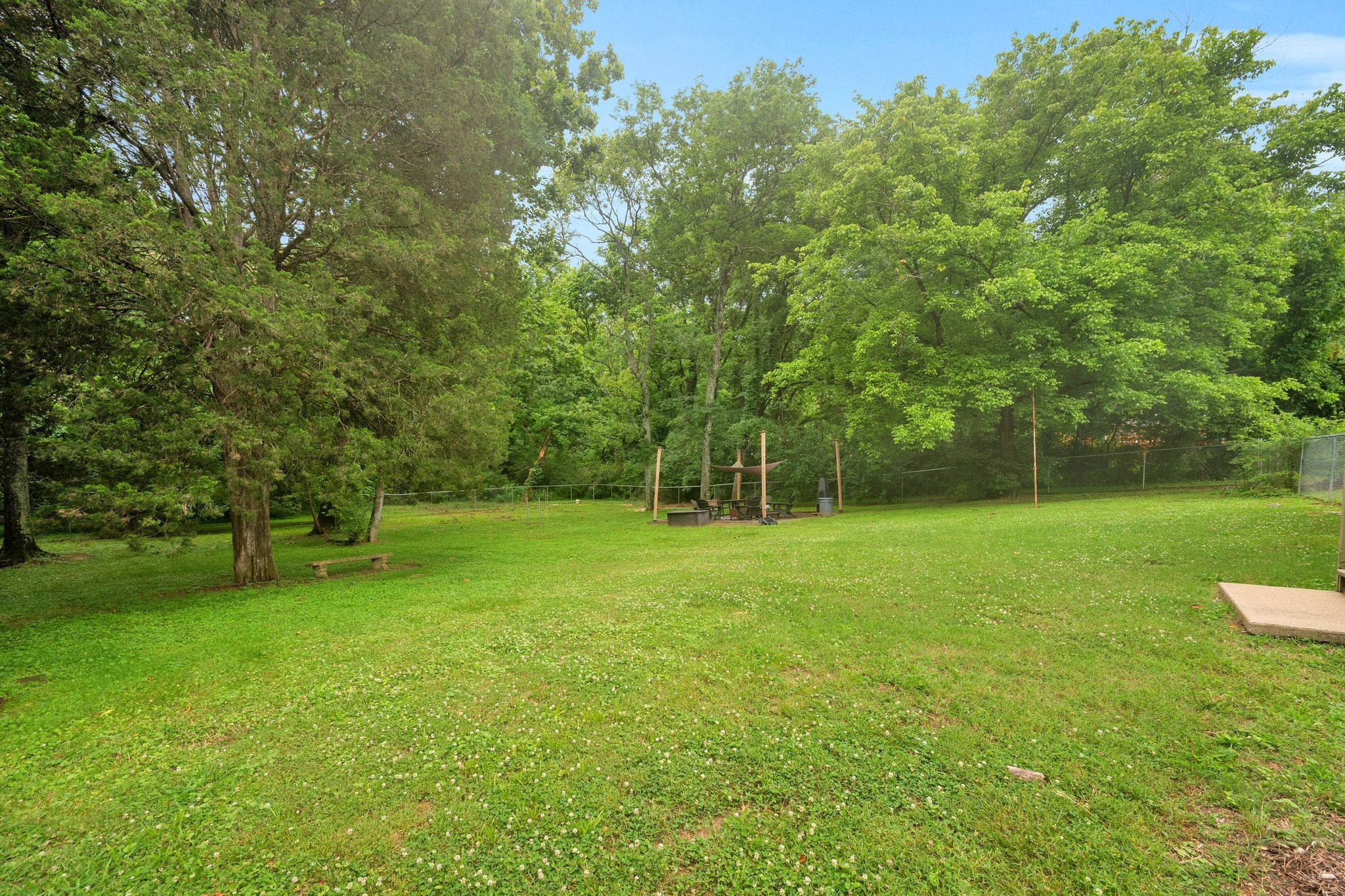 411 Coventry Dr Property Photo 36