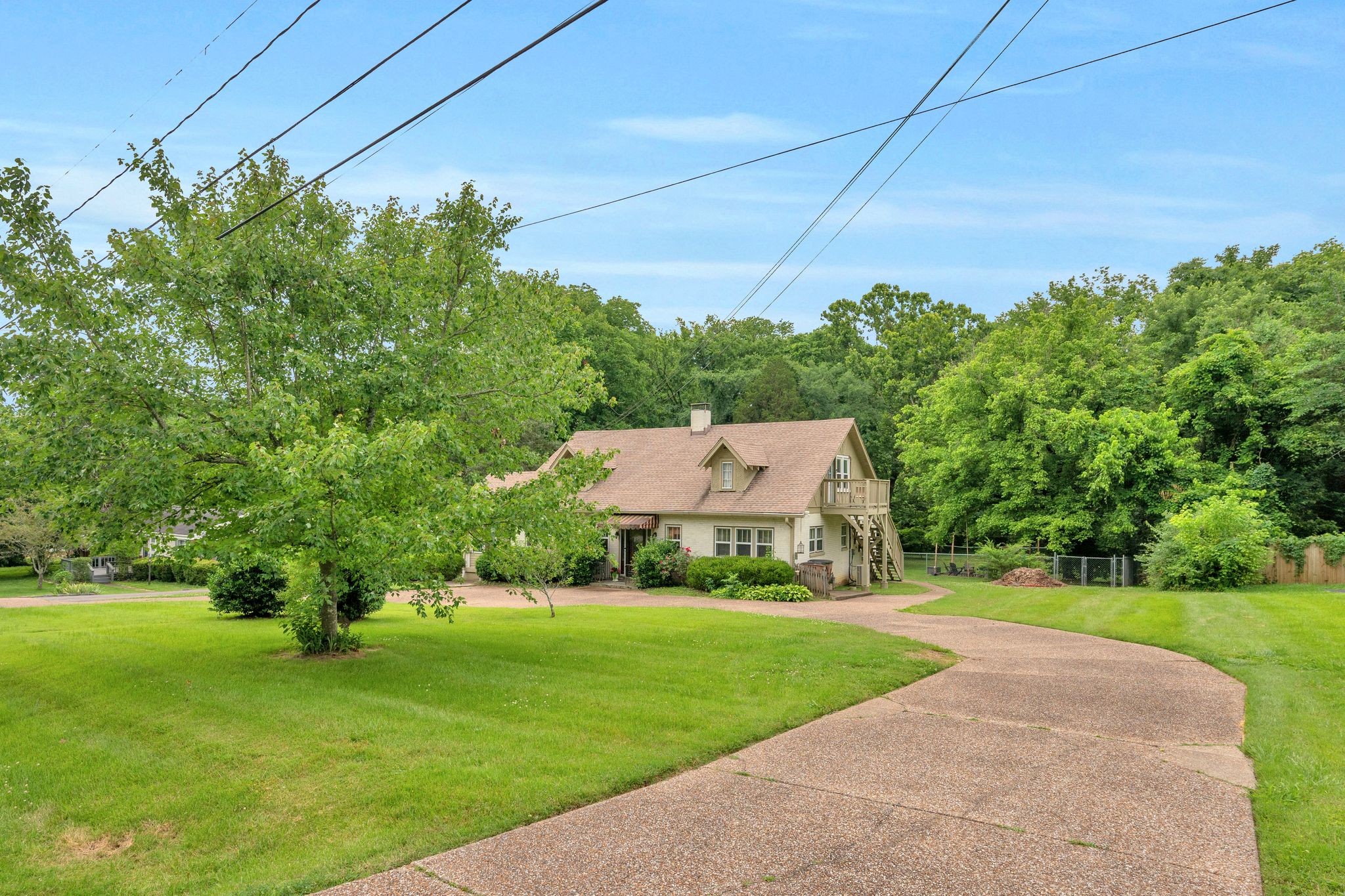 411 Coventry Dr Property Photo 38
