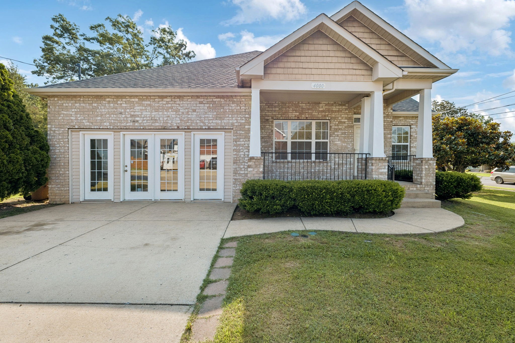 4000 Hollis Hill Dr Property Photo 1