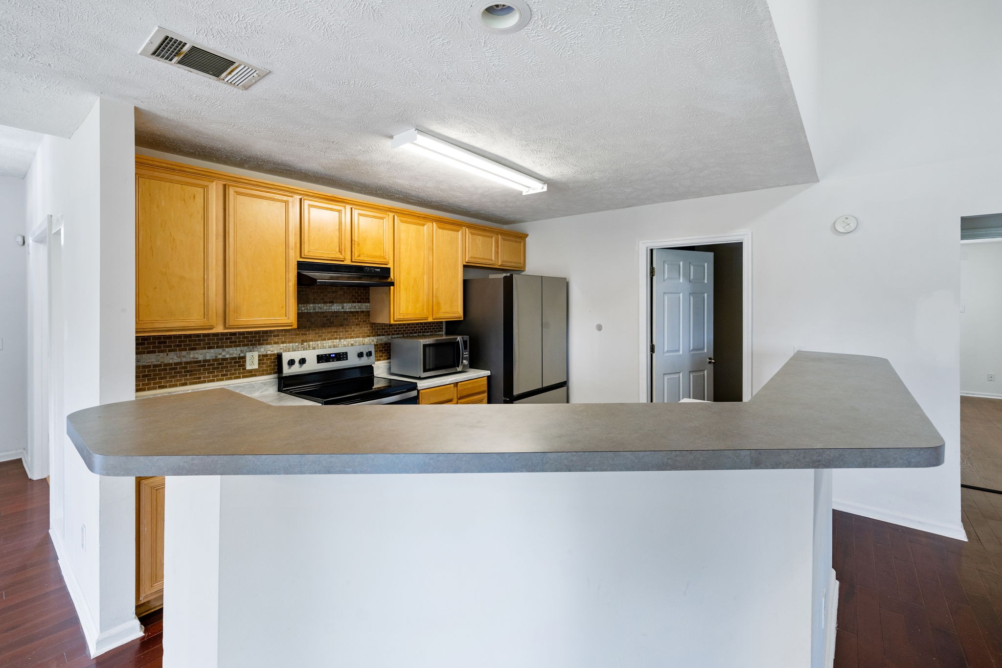 4000 Hollis Hill Dr Property Photo 14